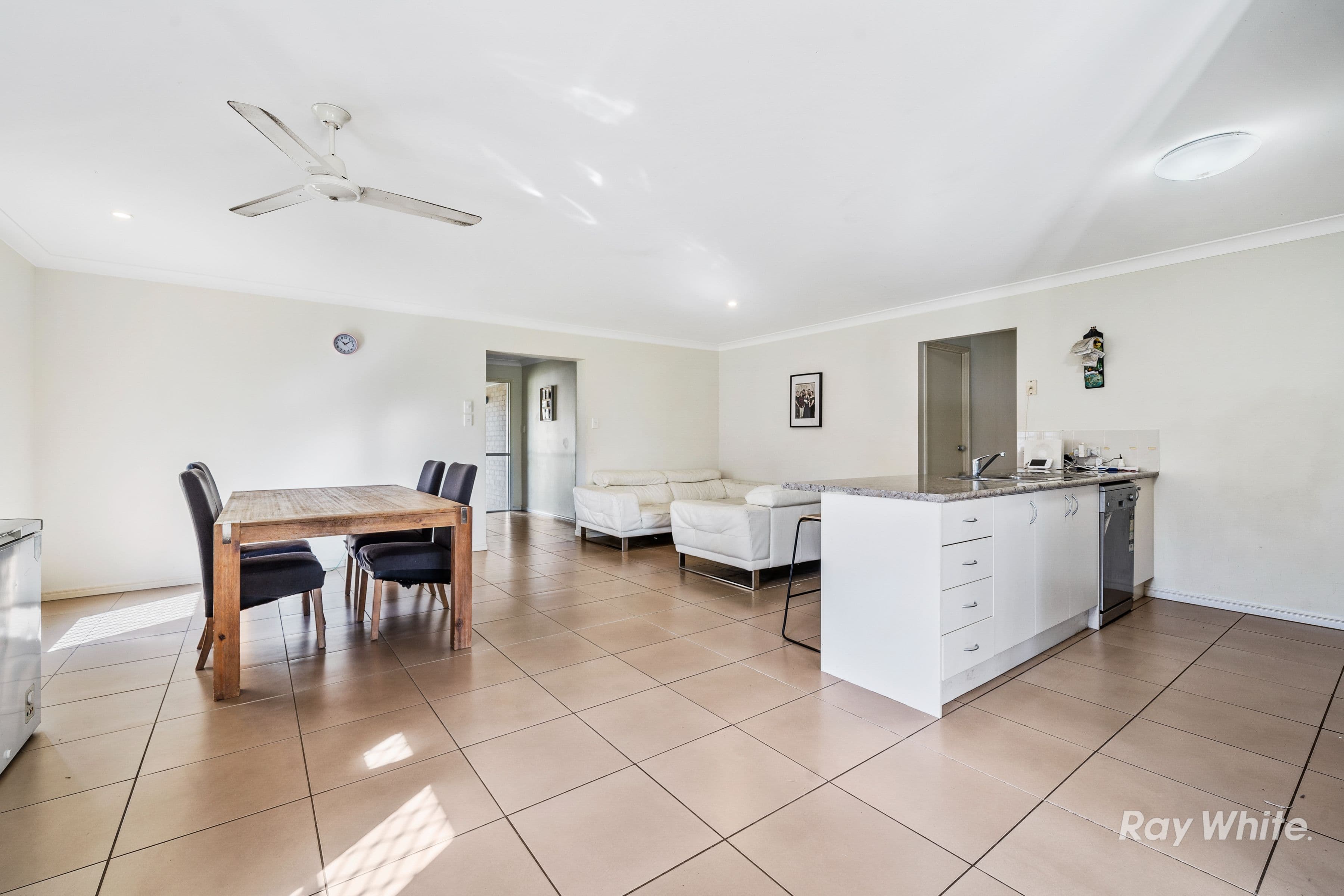 11 Highwood Court, FLAGSTONE QLD 4280, Flagstone - Thumbnail 6