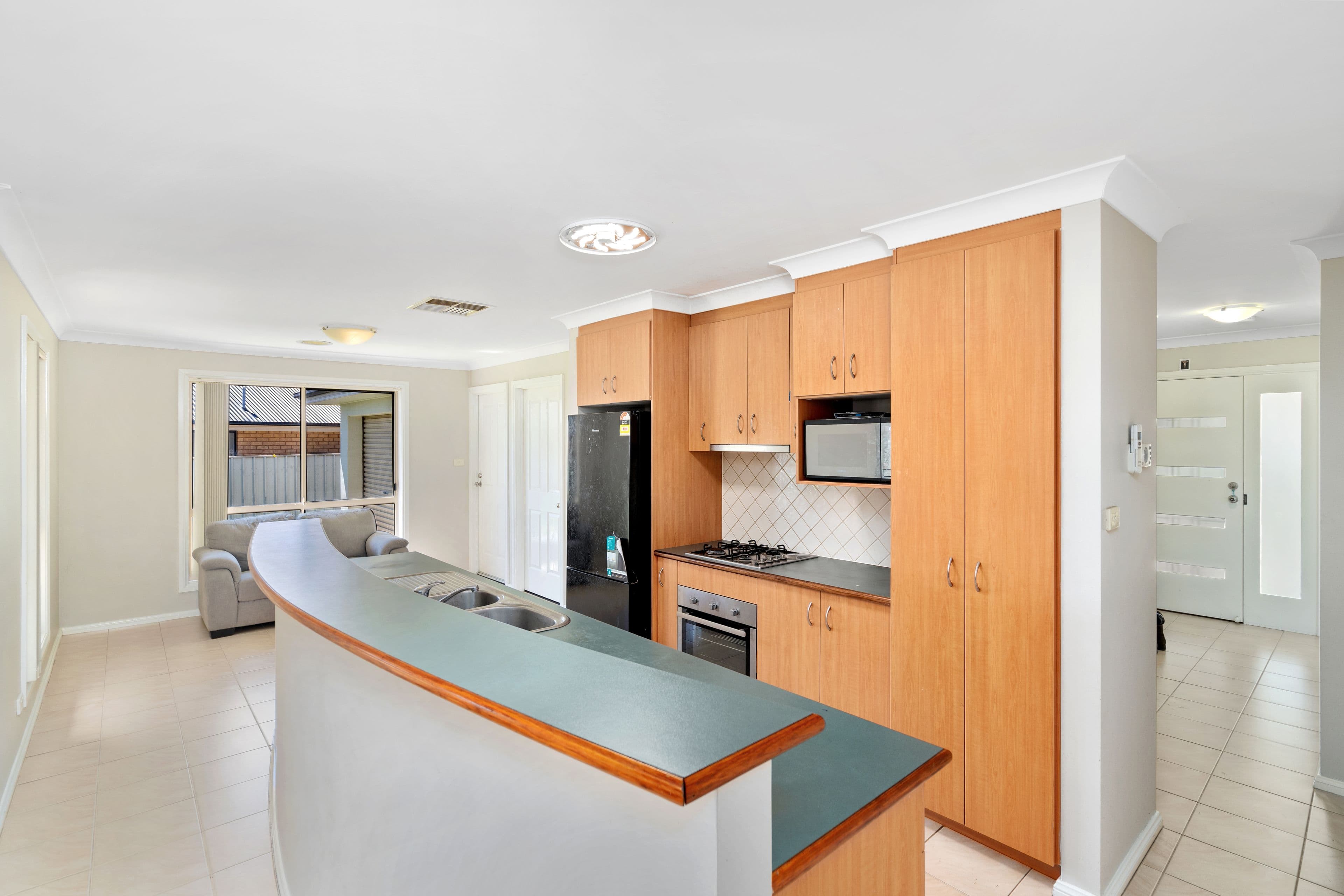 95 Yentoo Drive, Glenfield Park NSW 2650, Glenfield Park - Thumbnail 2