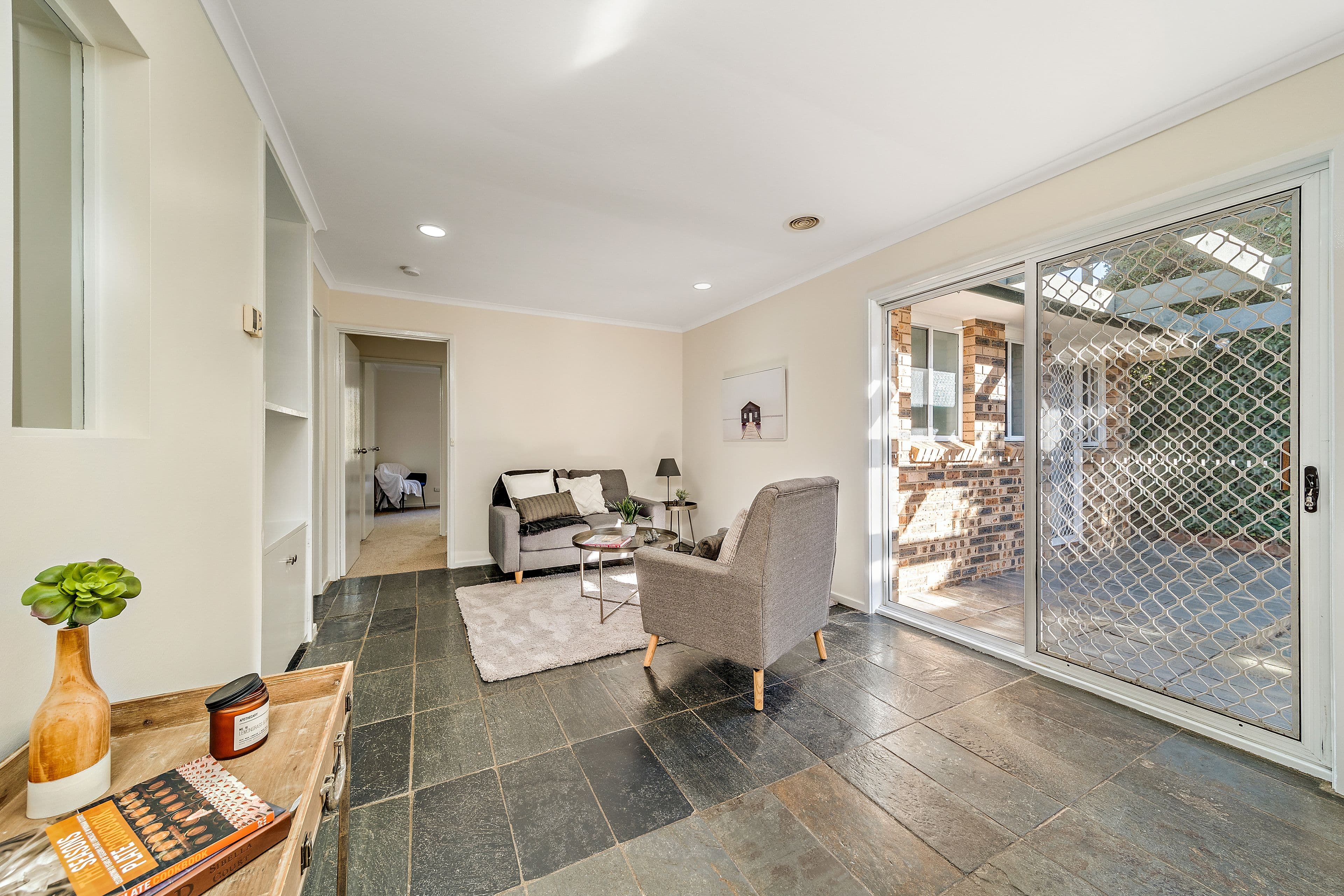 9 Ebsworth Close, Macarthur ACT 2904, Macarthur - Thumbnail 5