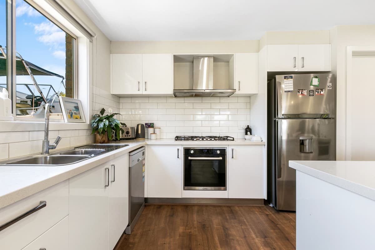 14 Aurora Drive, Moe VIC 3825, Moe - Thumbnail 2
