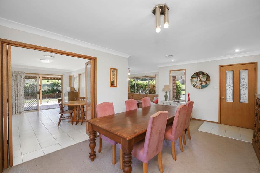 4 Braemar Drive, Wamberal - Thumbnail 2