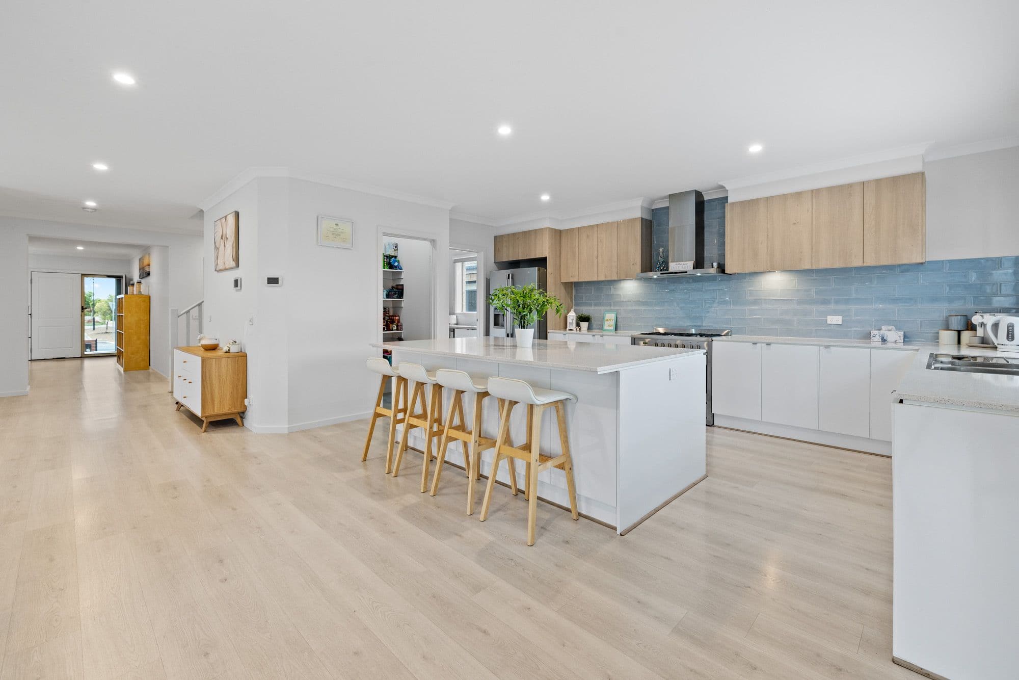 31 Canterbury Road West, Lara VIC 3212, Lara - Thumbnail 4