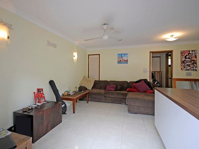4 Chainey Avenue, MIAMI QLD 4220, Miami - Thumbnail 4