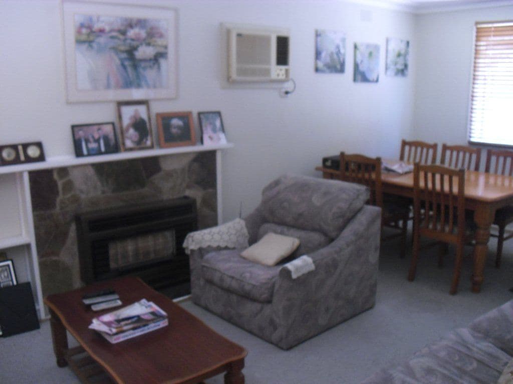 6 Rayfield Avenue, CRAIGIEBURN VIC 3064, Craigieburn - Thumbnail 5