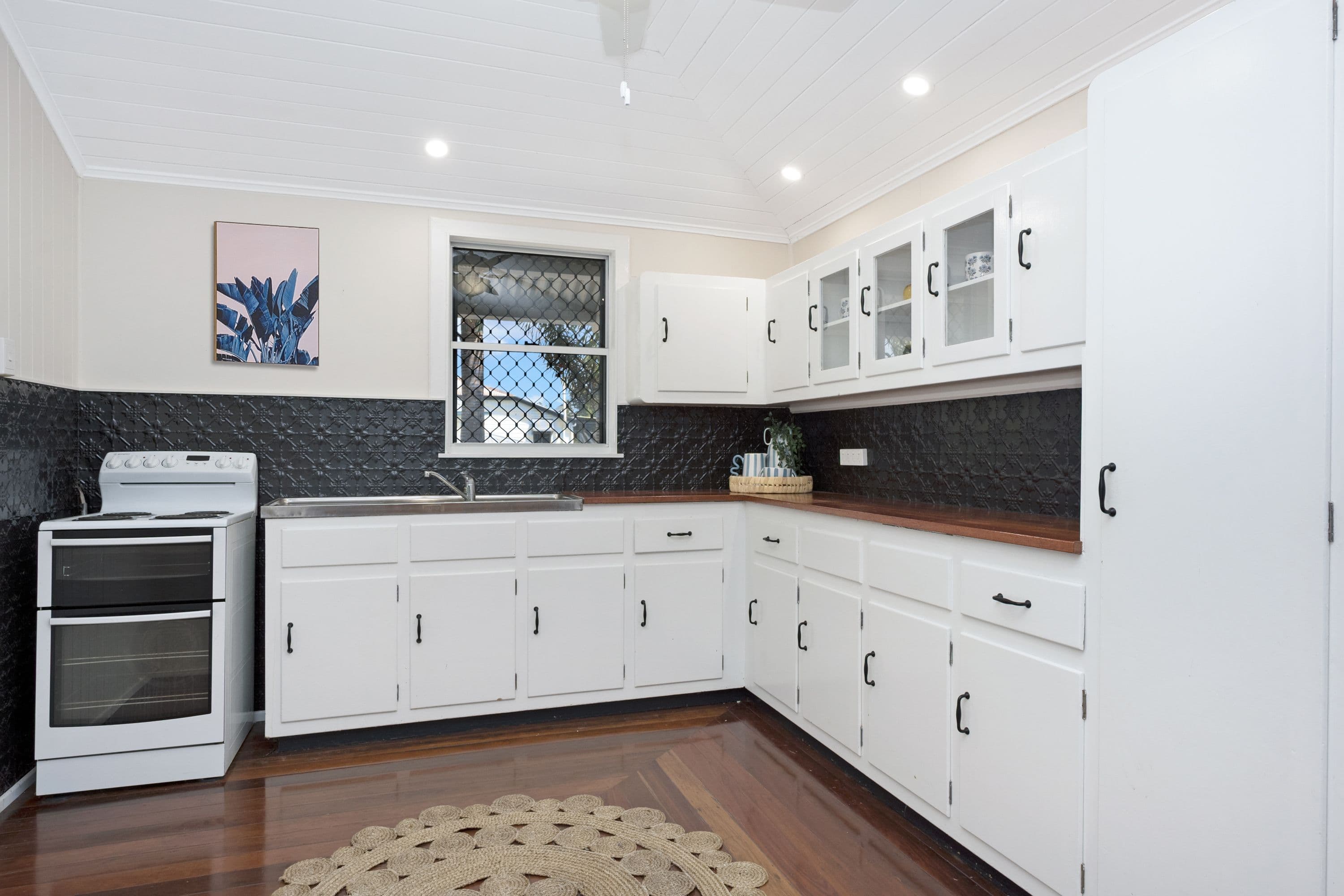 34 Clarendon Street, Hyde Park QLD 4812, Hyde Park - Thumbnail 3