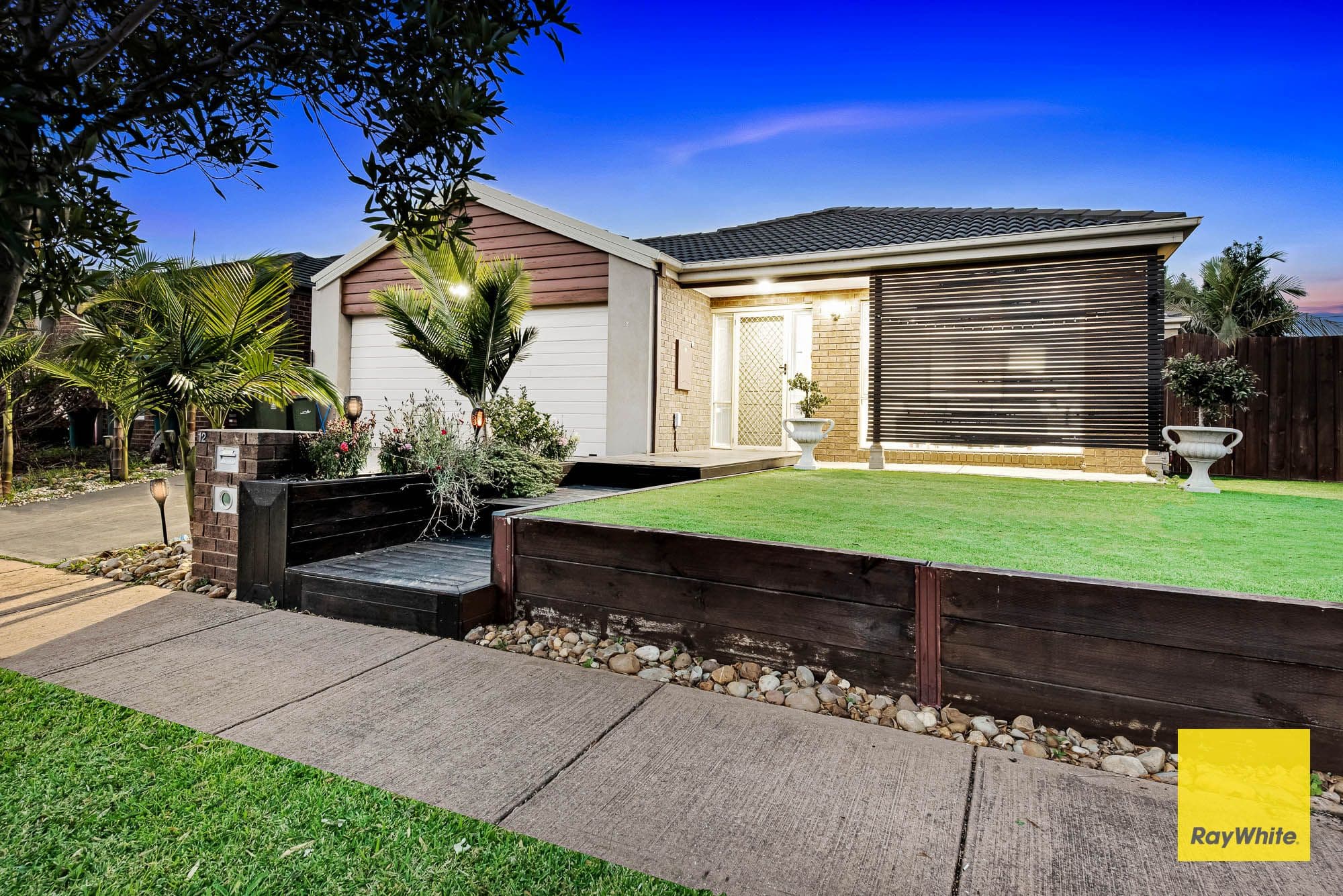 12 Spoonbill Close, Williams Landing VIC 3027, Williams Landing - Thumbnail 3