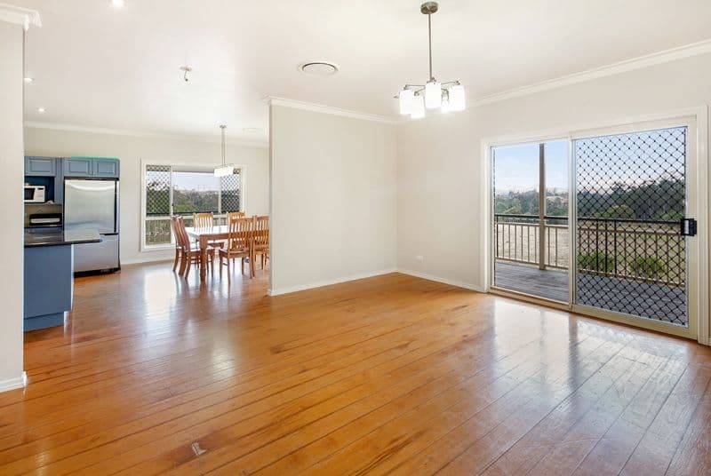 20 Trevis Court, BLACKSTONE QLD 4304, Blackstone - Thumbnail 7