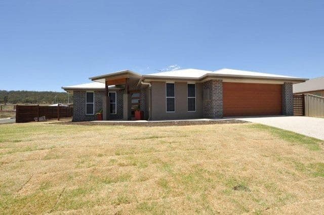 11 Grundy Street, WESTBROOK QLD 4350, Westbrook - Image 1