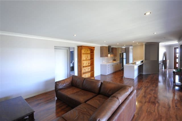 11 Grundy Street, WESTBROOK QLD 4350, Westbrook - Thumbnail 4