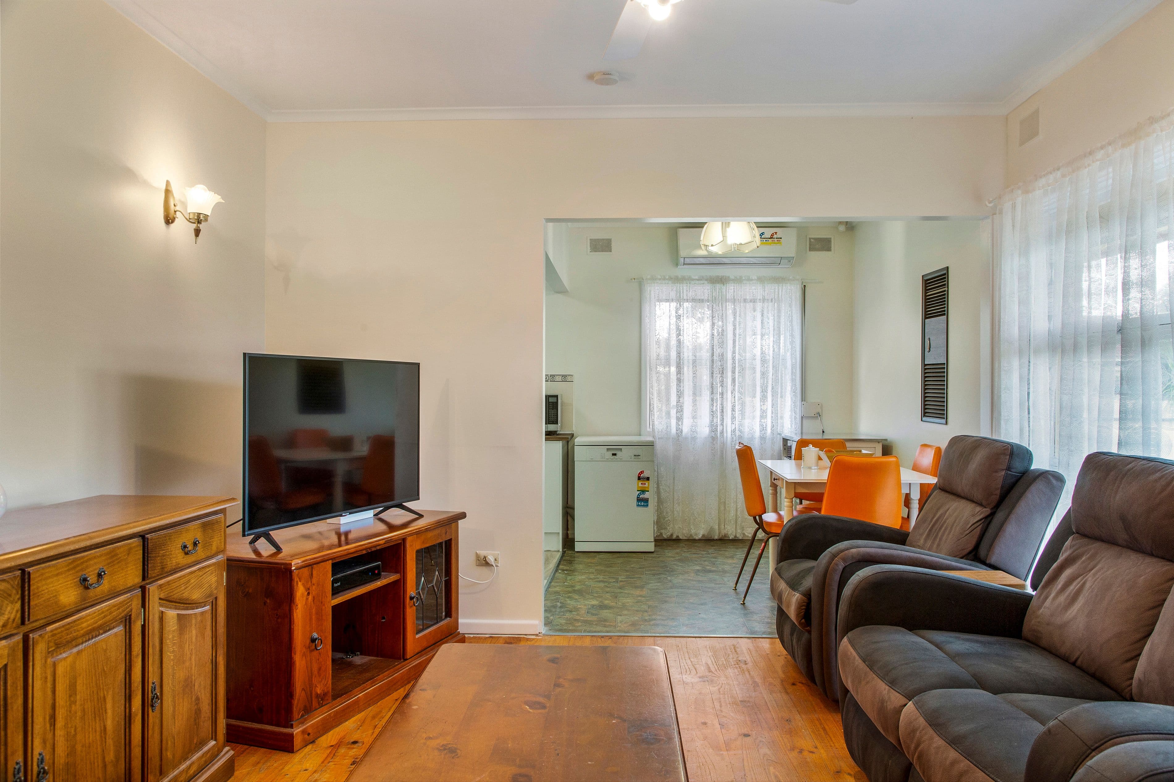 1 Barnes Crescent, Parafield Gardens SA 5107, Parafield Gardens - Thumbnail 4