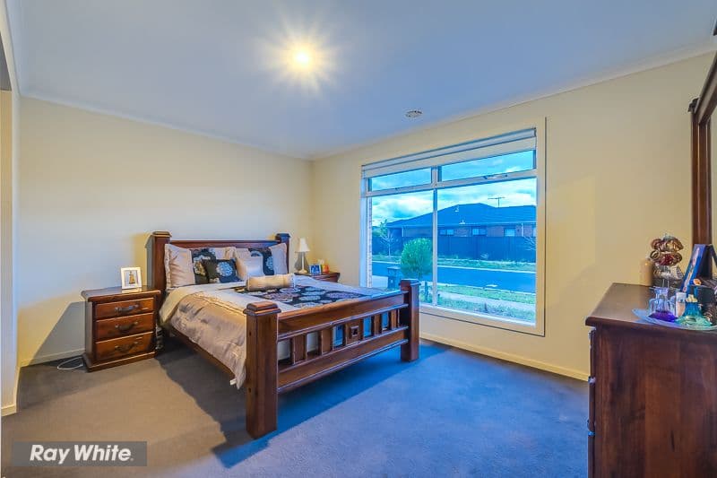 13 Conondale Street, Tarneit VIC 3029, Tarneit - Thumbnail 2