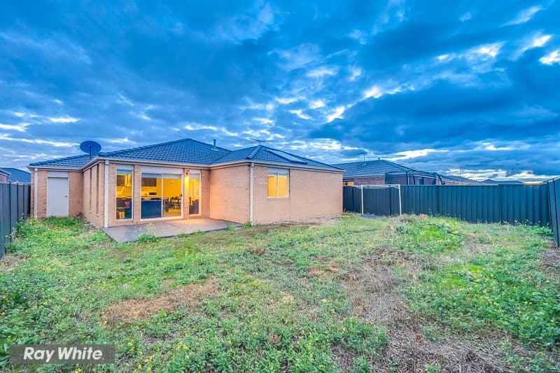 13 Conondale Street, Tarneit VIC 3029, Tarneit - Thumbnail 8
