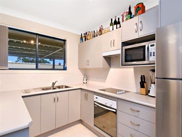 18 Young Street, HEDDON GRETA NSW 2321, Heddon Greta - Thumbnail 3