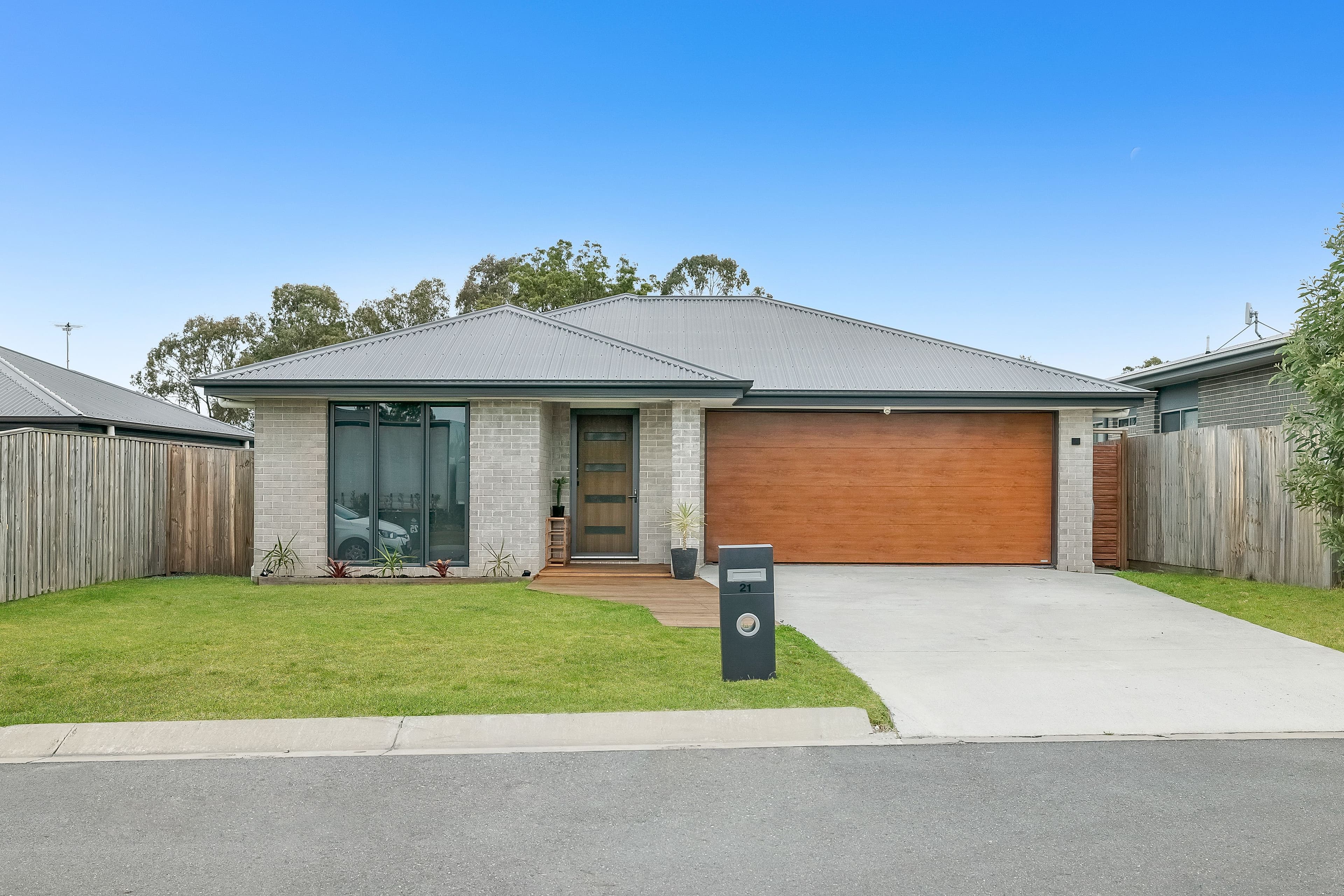 21 Molly Court, Eagleby QLD 4207, Eagleby - Thumbnail 2