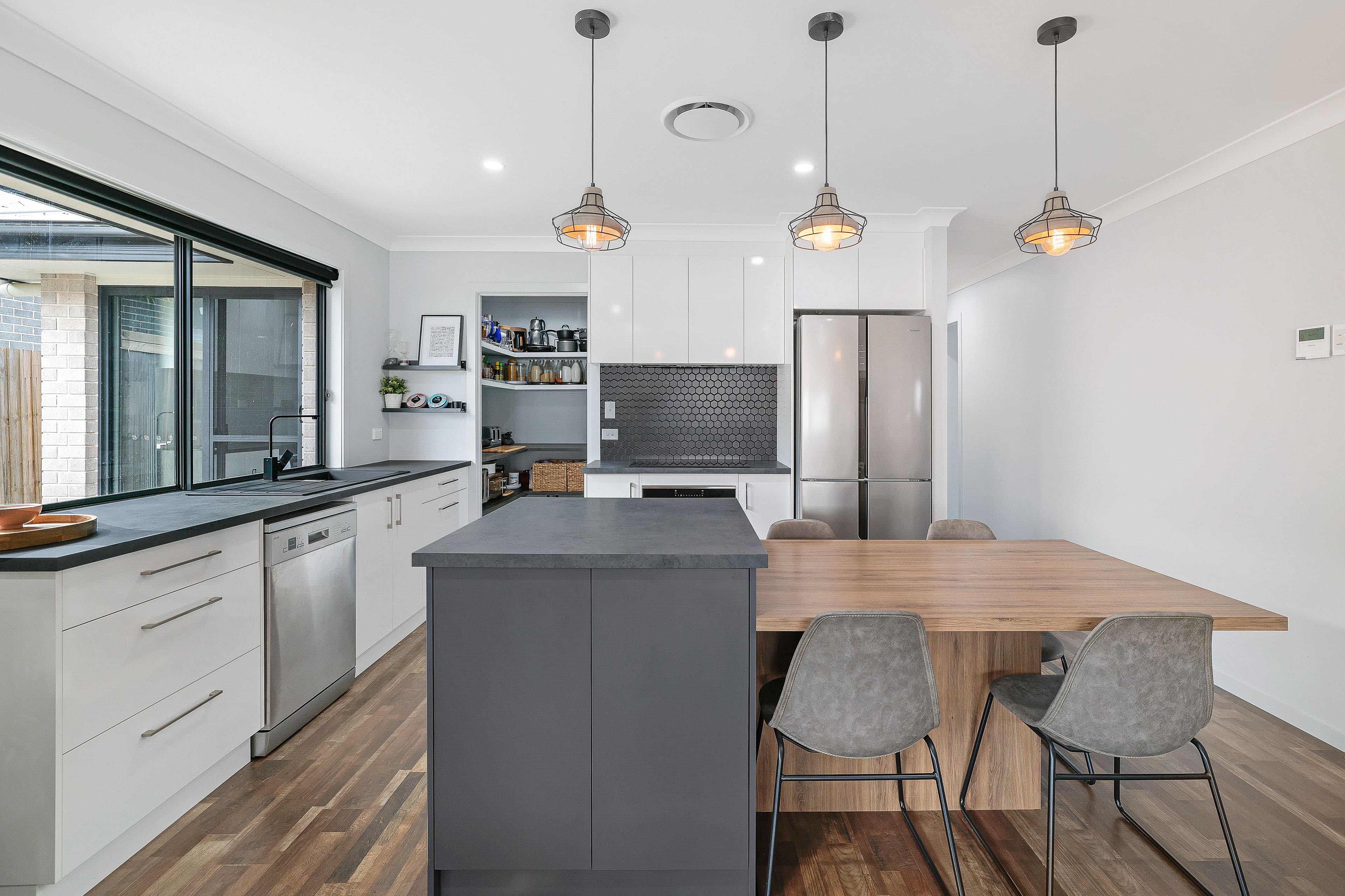 21 Molly Court, Eagleby QLD 4207, Eagleby - Thumbnail 4
