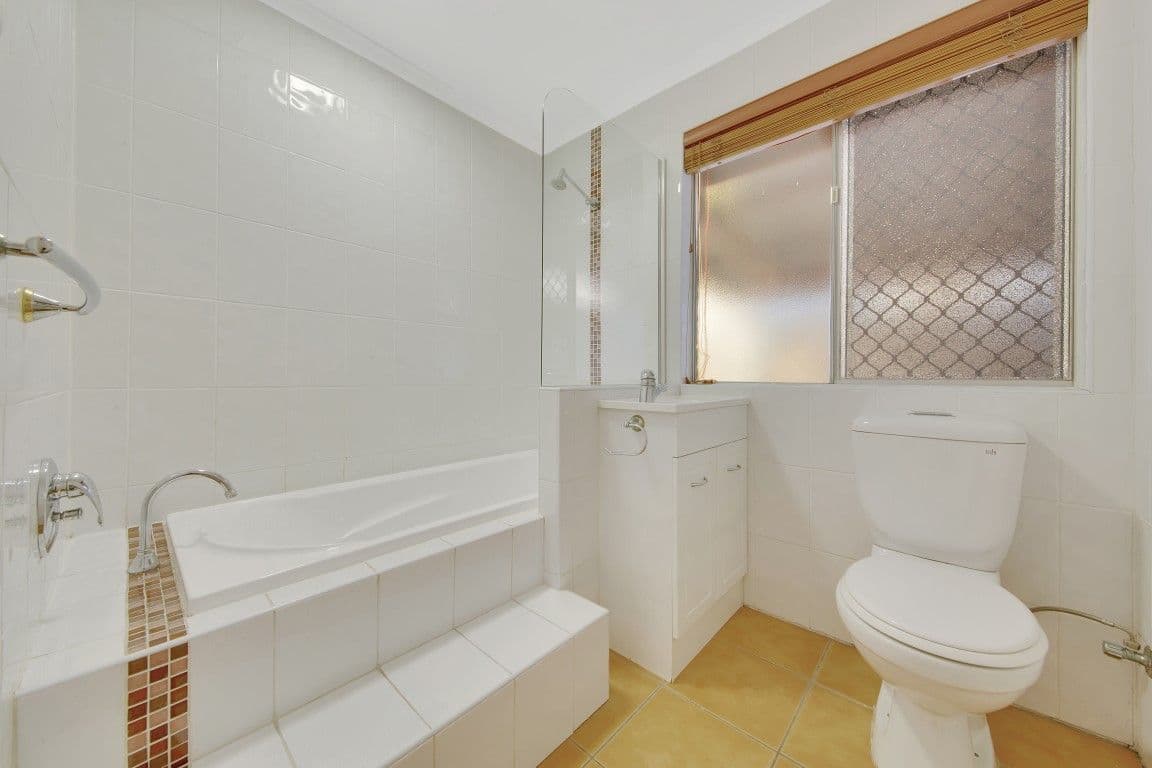 9 Wattle Street, New Auckland QLD 4680, New Auckland - Thumbnail 6