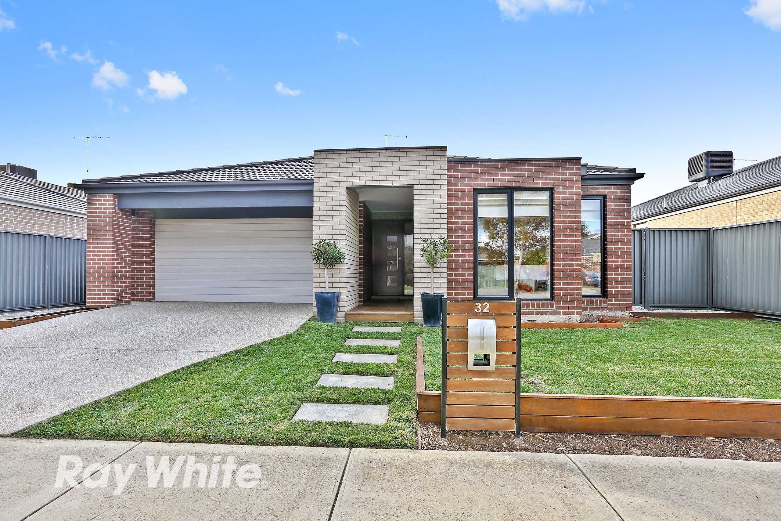 32 Grand Lakes Way, Lara VIC 3212, Lara - Image 1