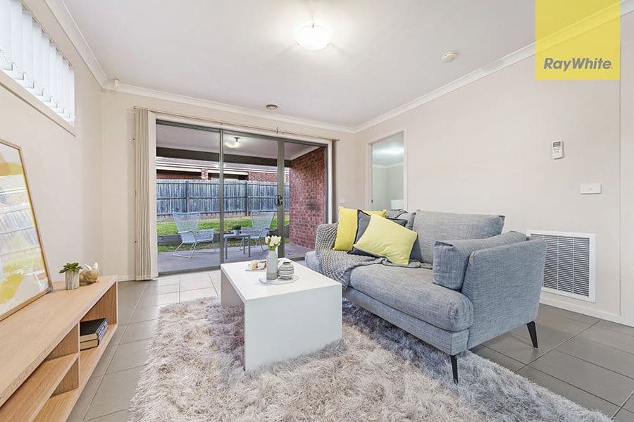 115 Golf View Drive, Craigieburn VIC 3064, Craigieburn - Thumbnail 3