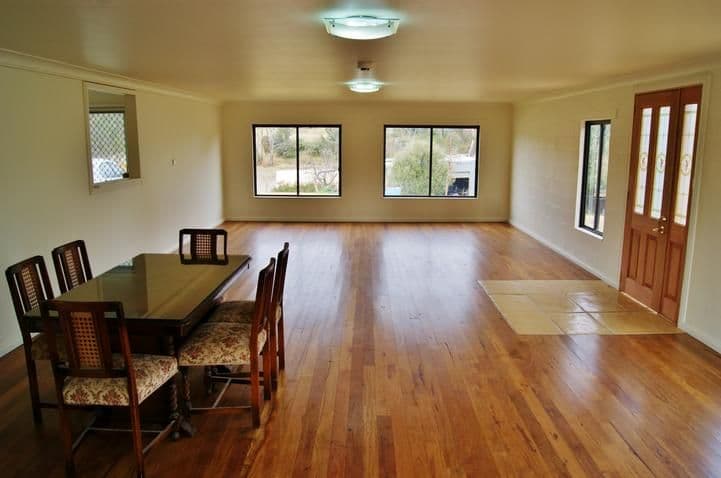 120 Whiteman Avenue, YOUNG NSW 2594, Young - Thumbnail 3