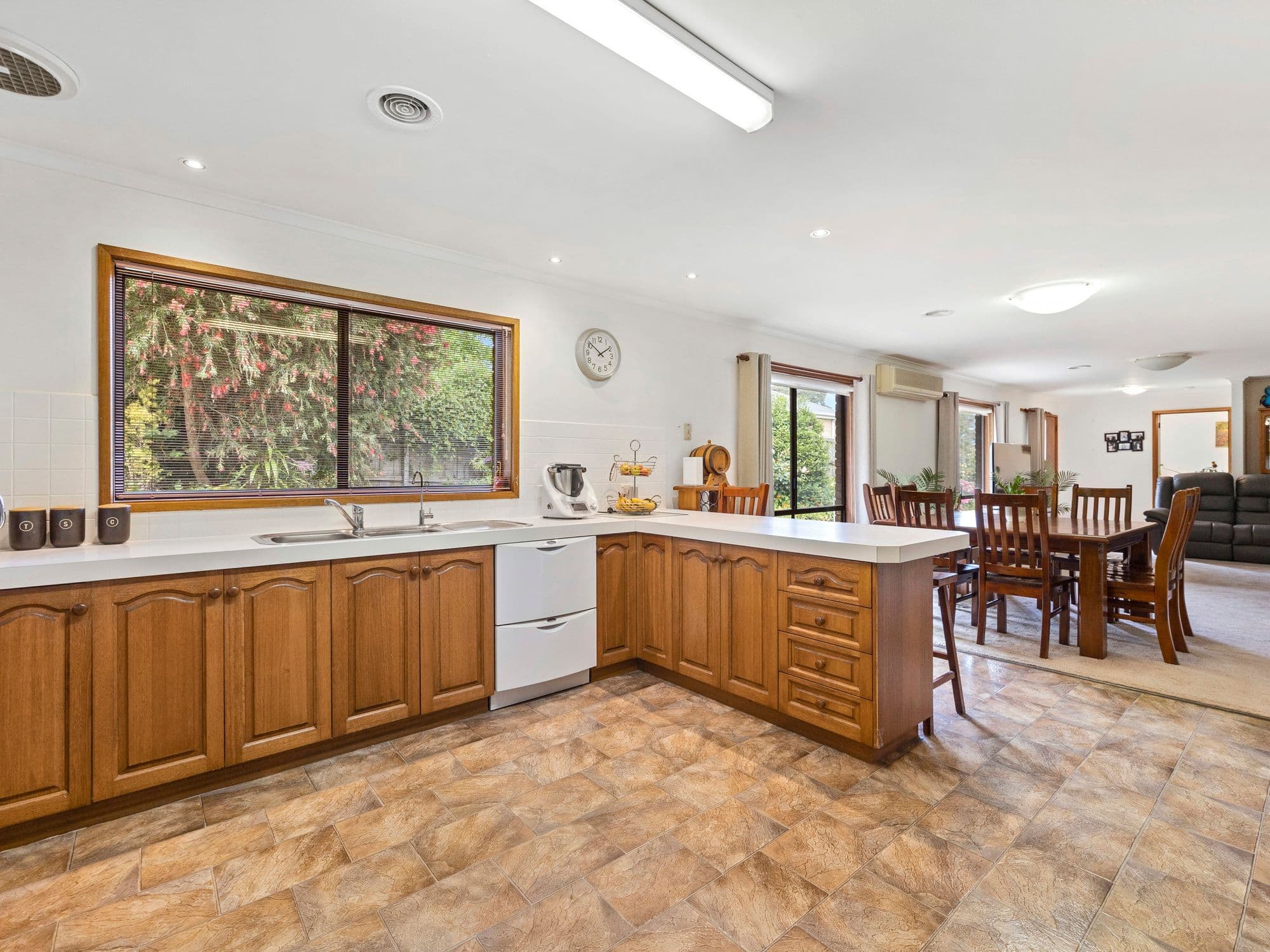 12 Young Street, Leongatha VIC 3953, Leongatha - Thumbnail 4