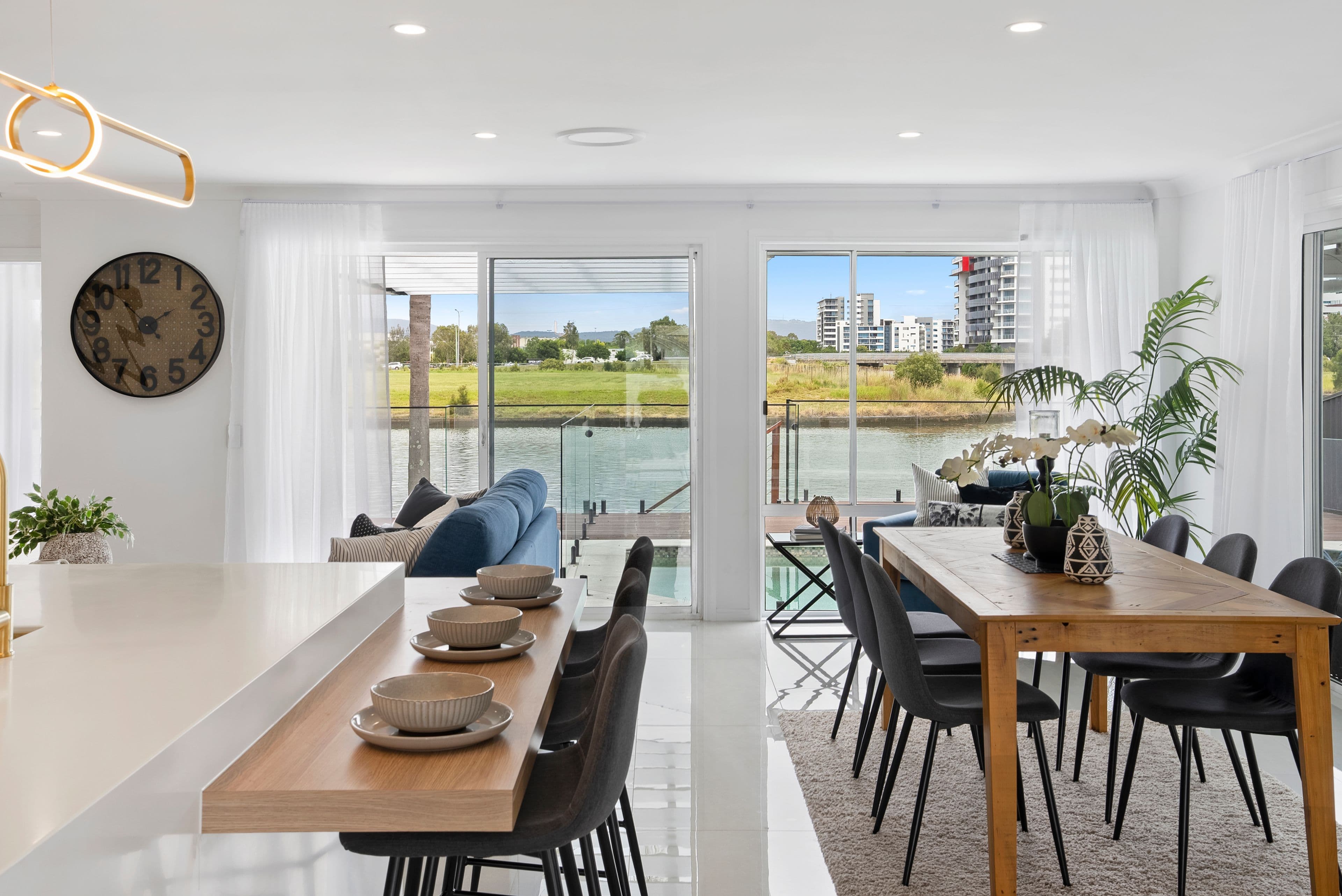 32 Anchorage Way, Biggera Waters QLD 4216, Biggera Waters - Thumbnail 4