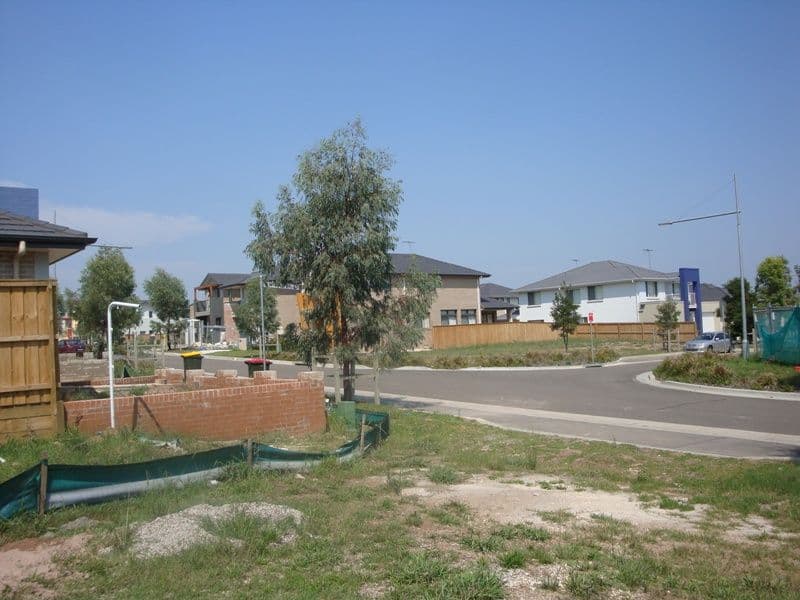 18 Grazier Circuit, PEMULWUY NSW 2145, Pemulwuy - Thumbnail 2