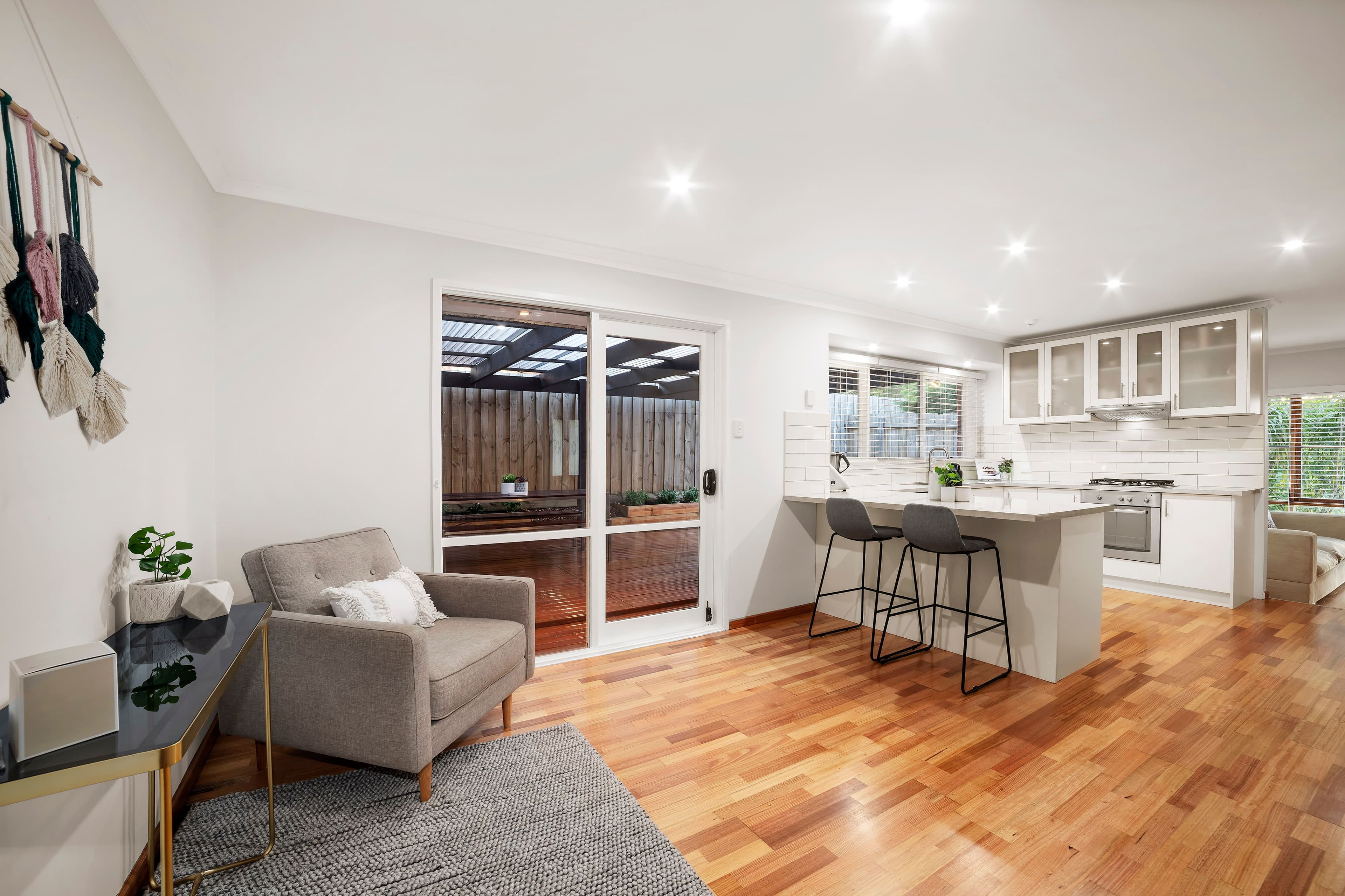98 Wallace Road, Wantirna South VIC 3152, Wantirna South - Thumbnail 4