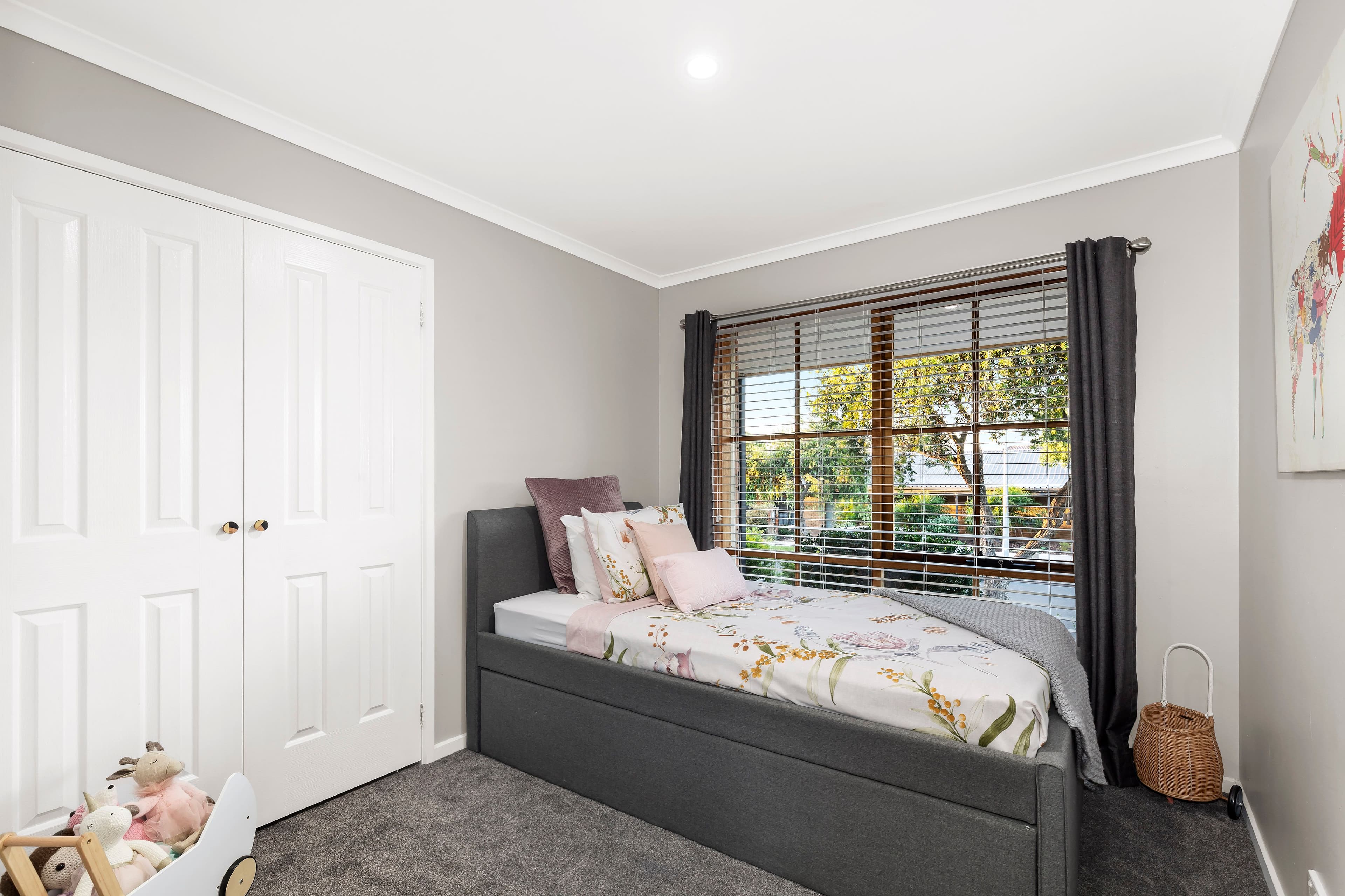 98 Wallace Road, Wantirna South VIC 3152, Wantirna South - Thumbnail 7