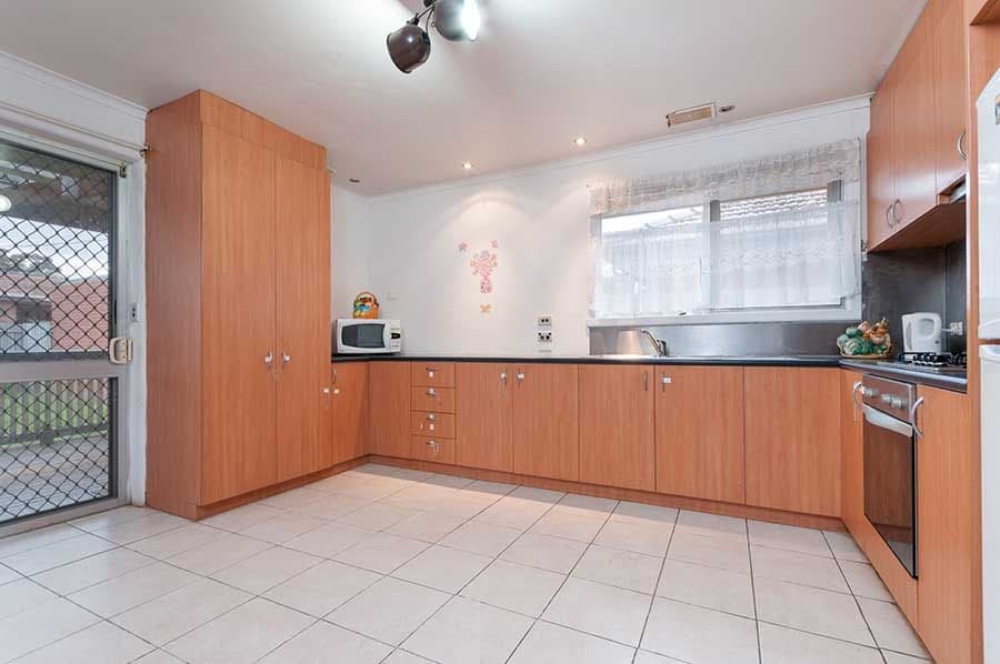 17 Selwyn Avenue, Craigieburn VIC 3064, Craigieburn - Thumbnail 4