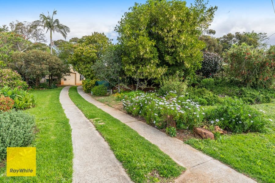 7 Eucalyptus Way, Maida Vale WA 6057, Maida Vale - Thumbnail 2