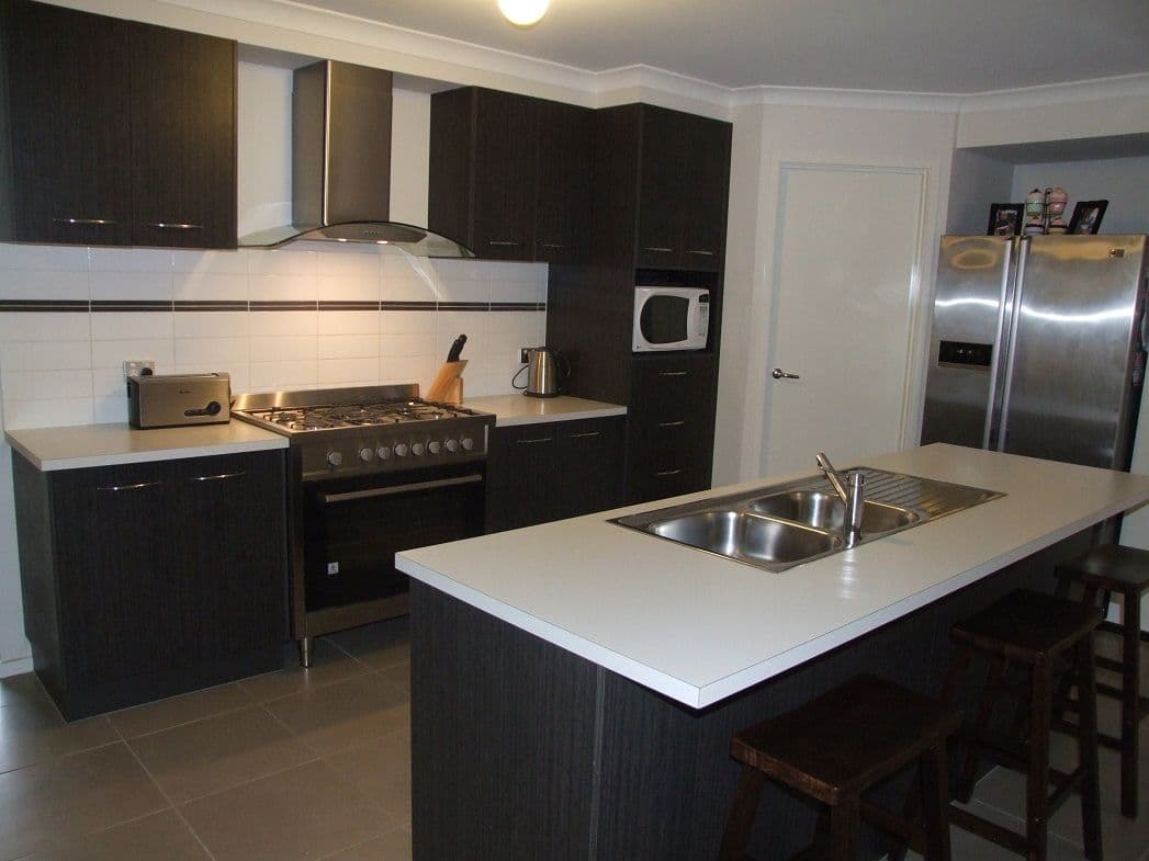 36 Hawthorn Avenue, MELTON WEST VIC 3337, Melton West - Thumbnail 2