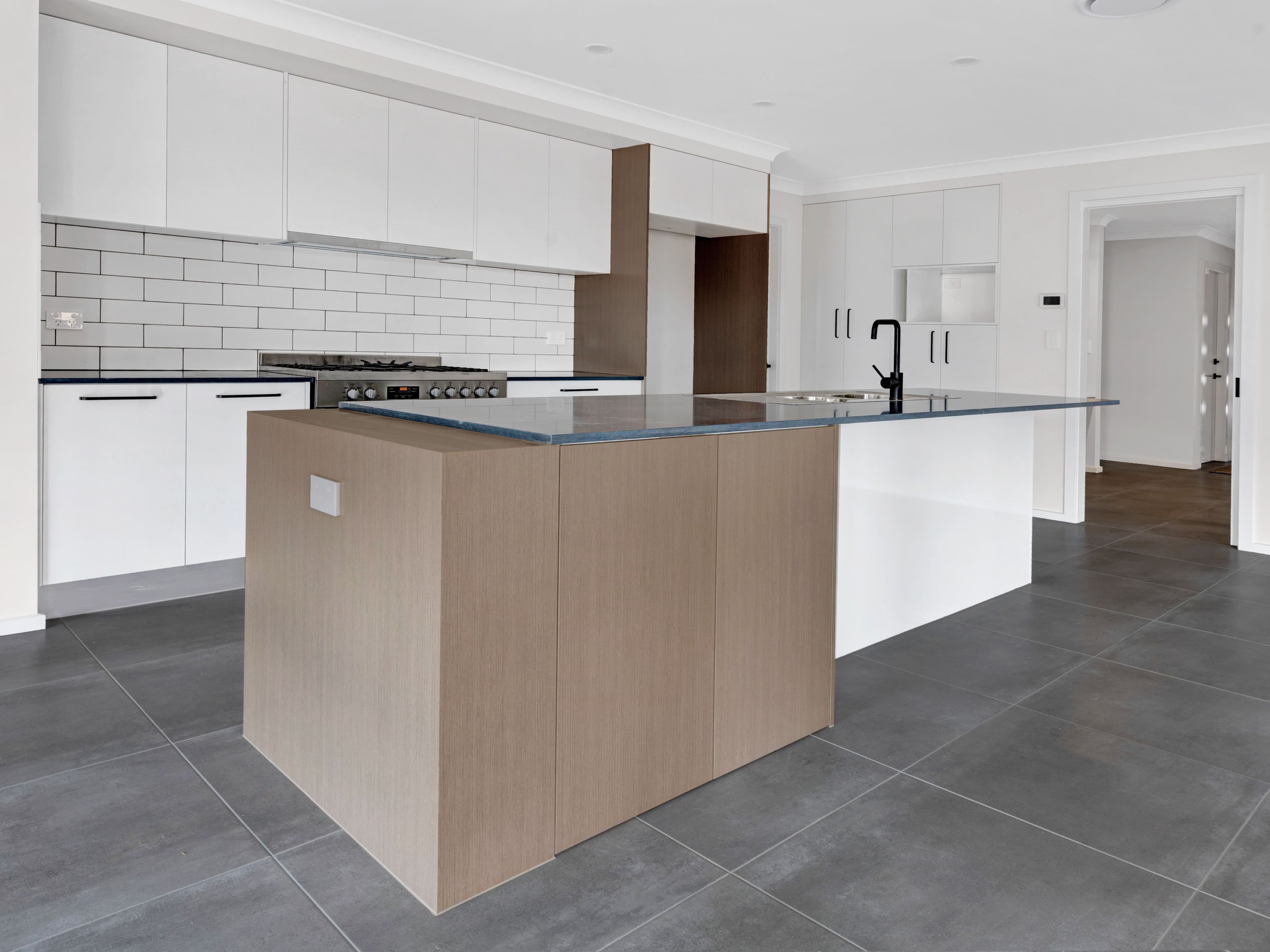12 Emmaville Street, Orange - Thumbnail 3