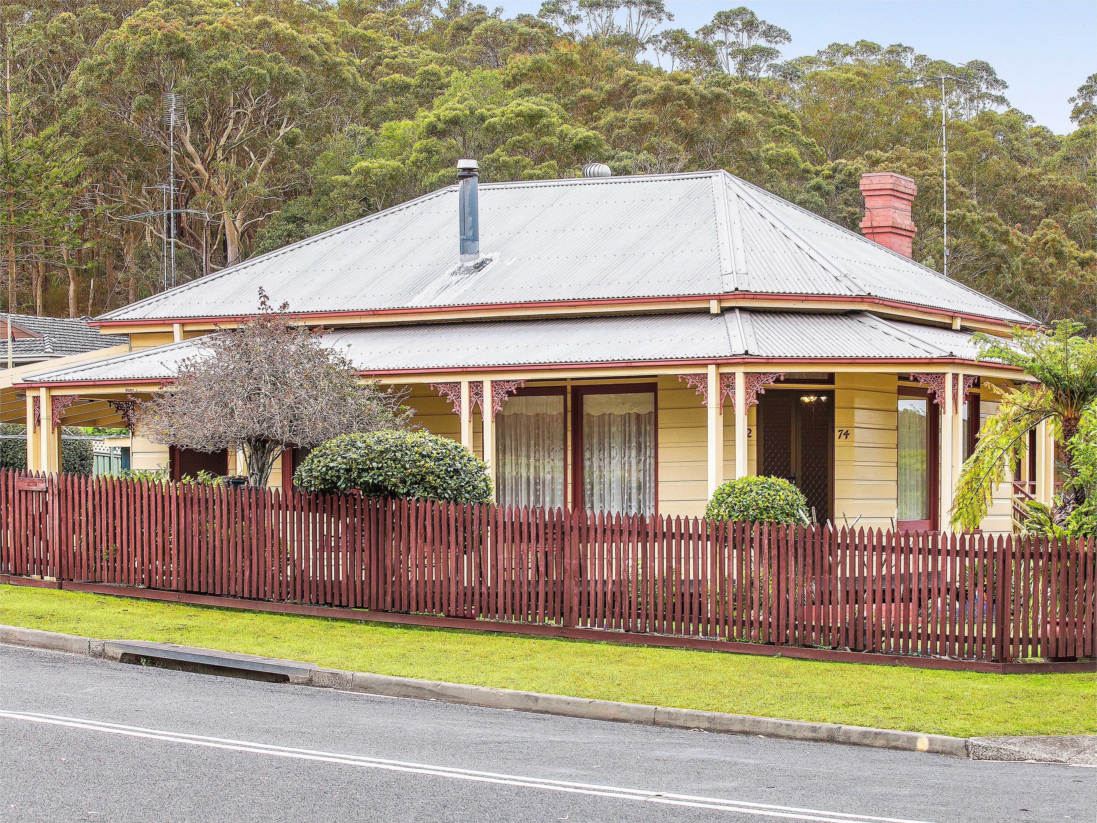 72 Parkes Street, Helensburgh - Thumbnail 2