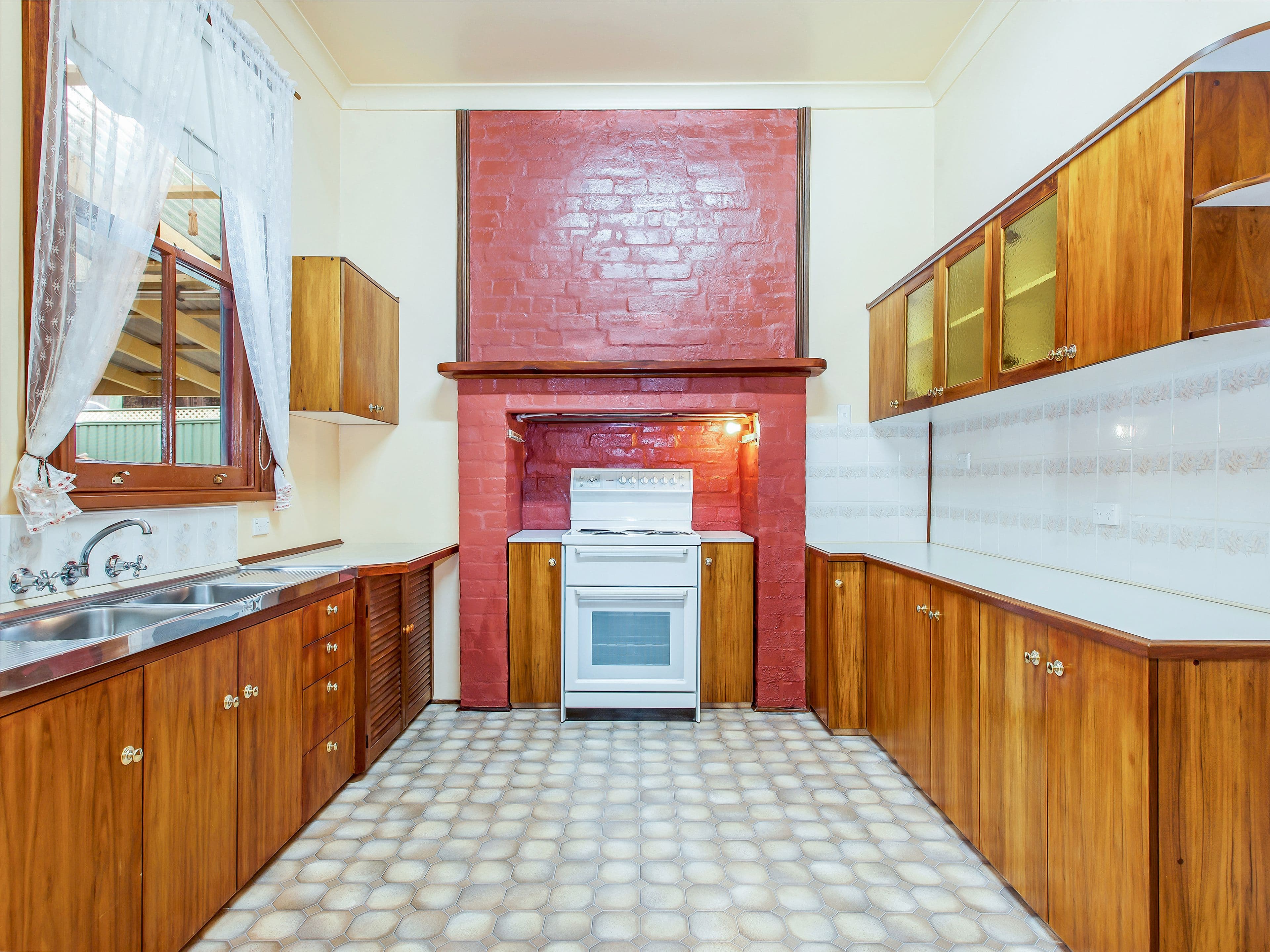 72 Parkes Street, Helensburgh - Thumbnail 4