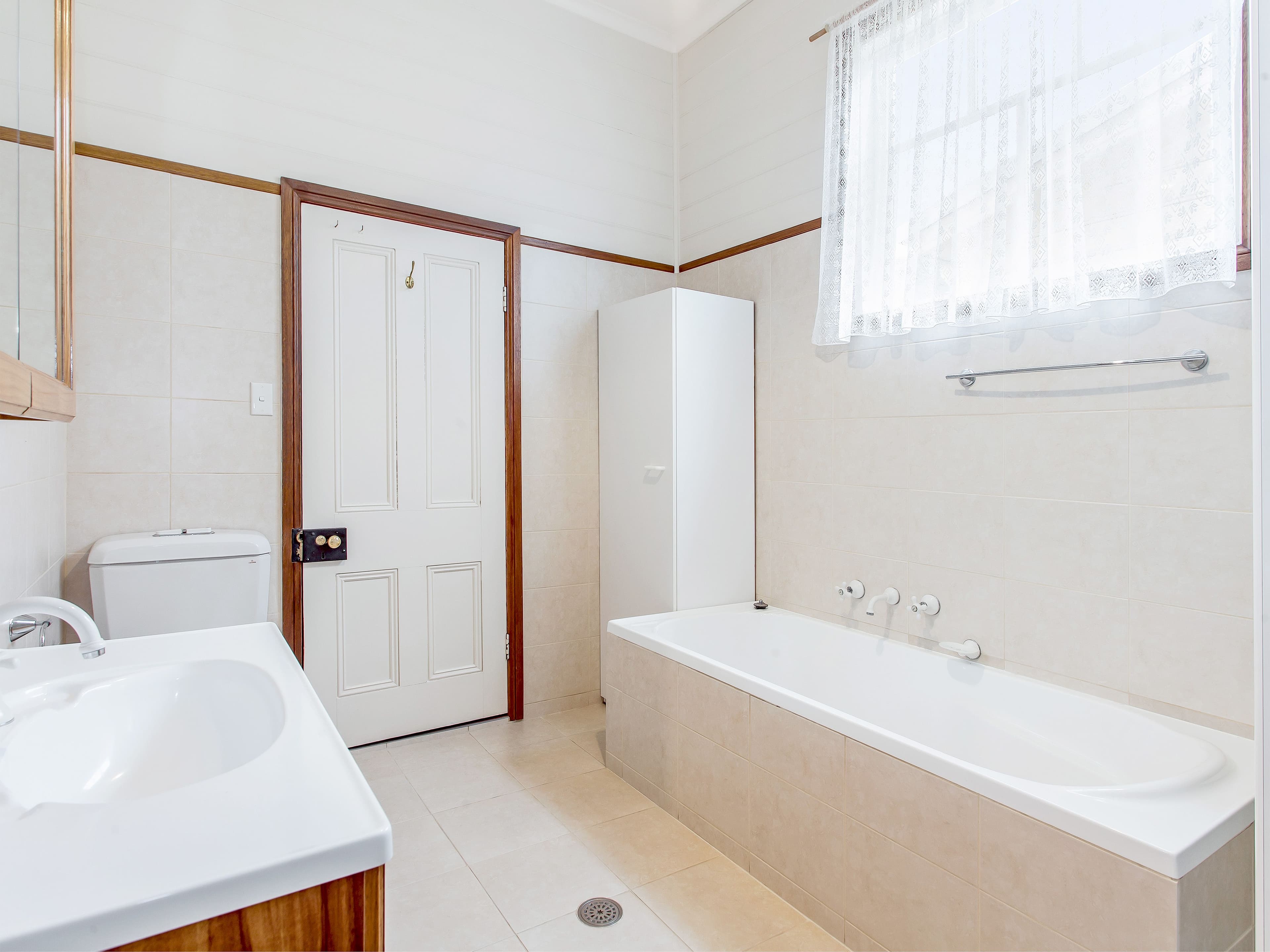 72 Parkes Street, Helensburgh - Thumbnail 7