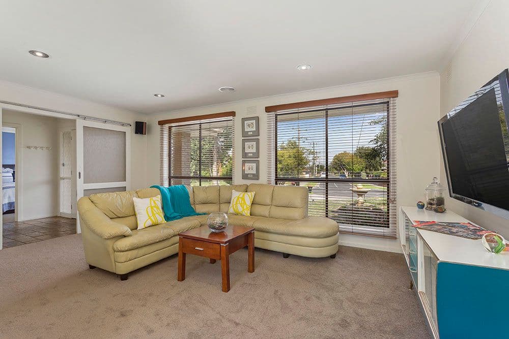 9 Jodi Street, Cheltenham VIC 3192, Cheltenham - Thumbnail 2