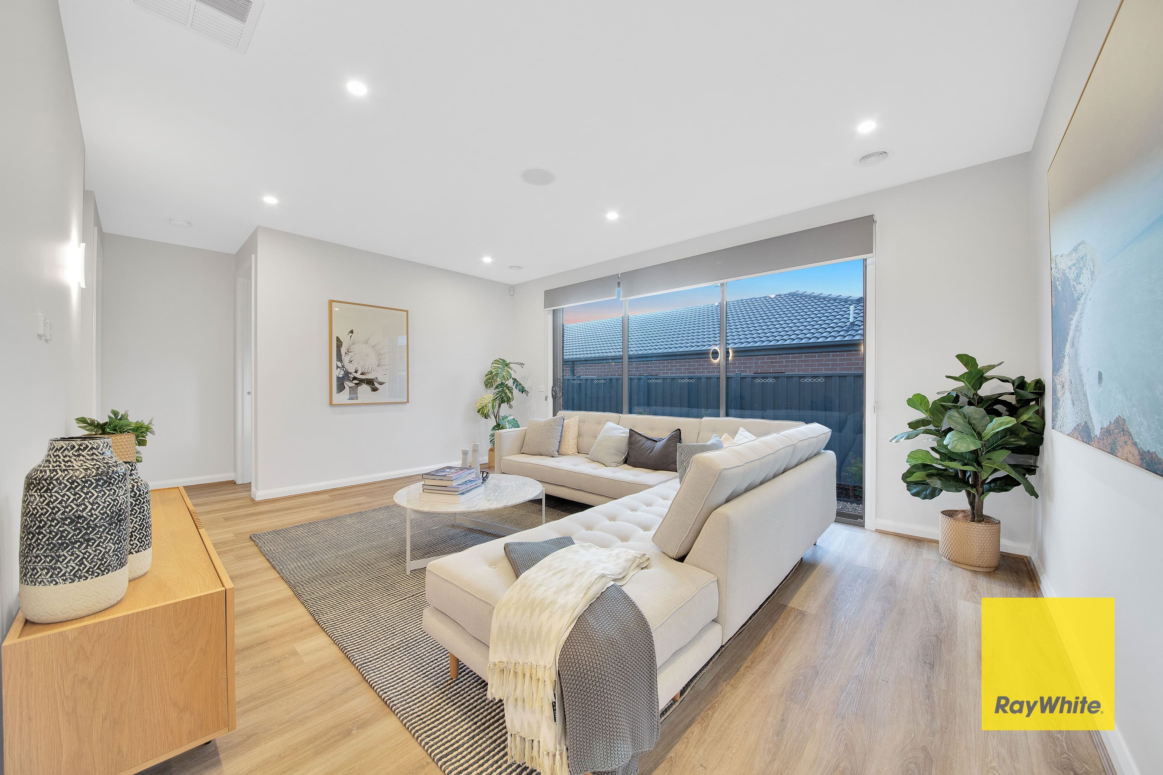 55 Penver Drive, COBBLEBANK VIC 3338, Cobblebank - Thumbnail 4