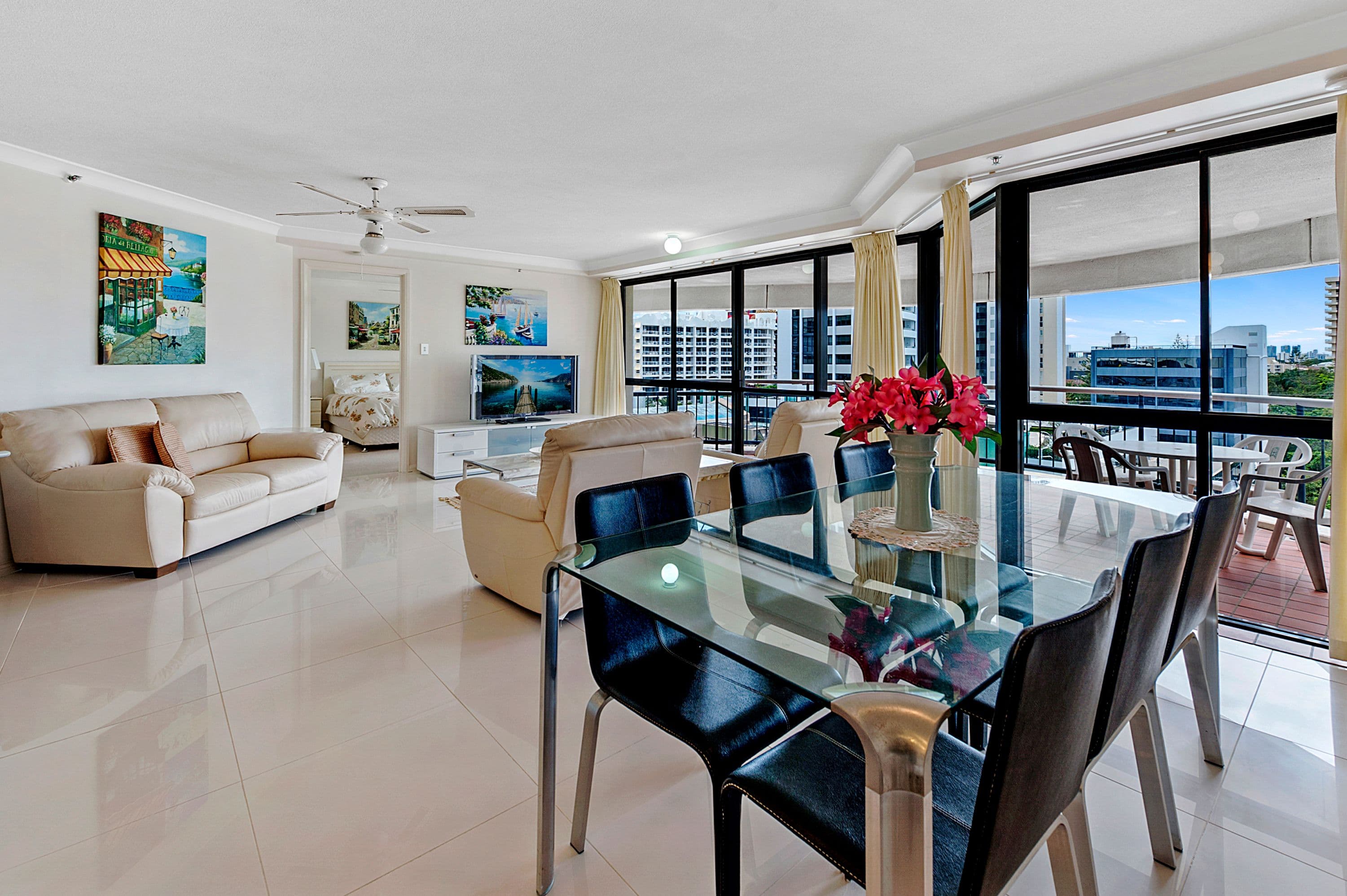 15 Victoria Avenue, Broadbeach QLD 4218, Broadbeach - Thumbnail 3