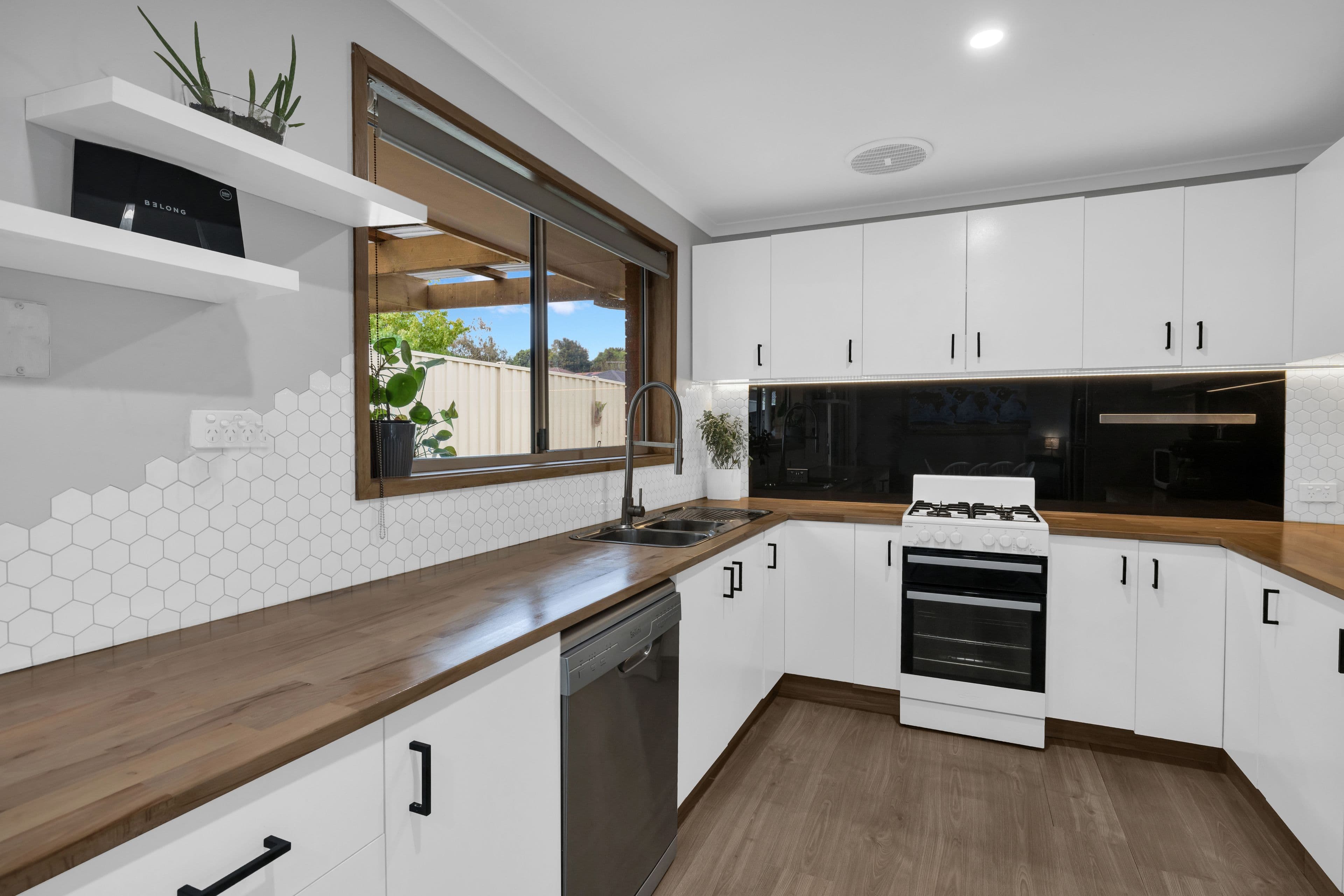 3 Osborn Grove, Pakenham VIC 3810, Pakenham - Thumbnail 3