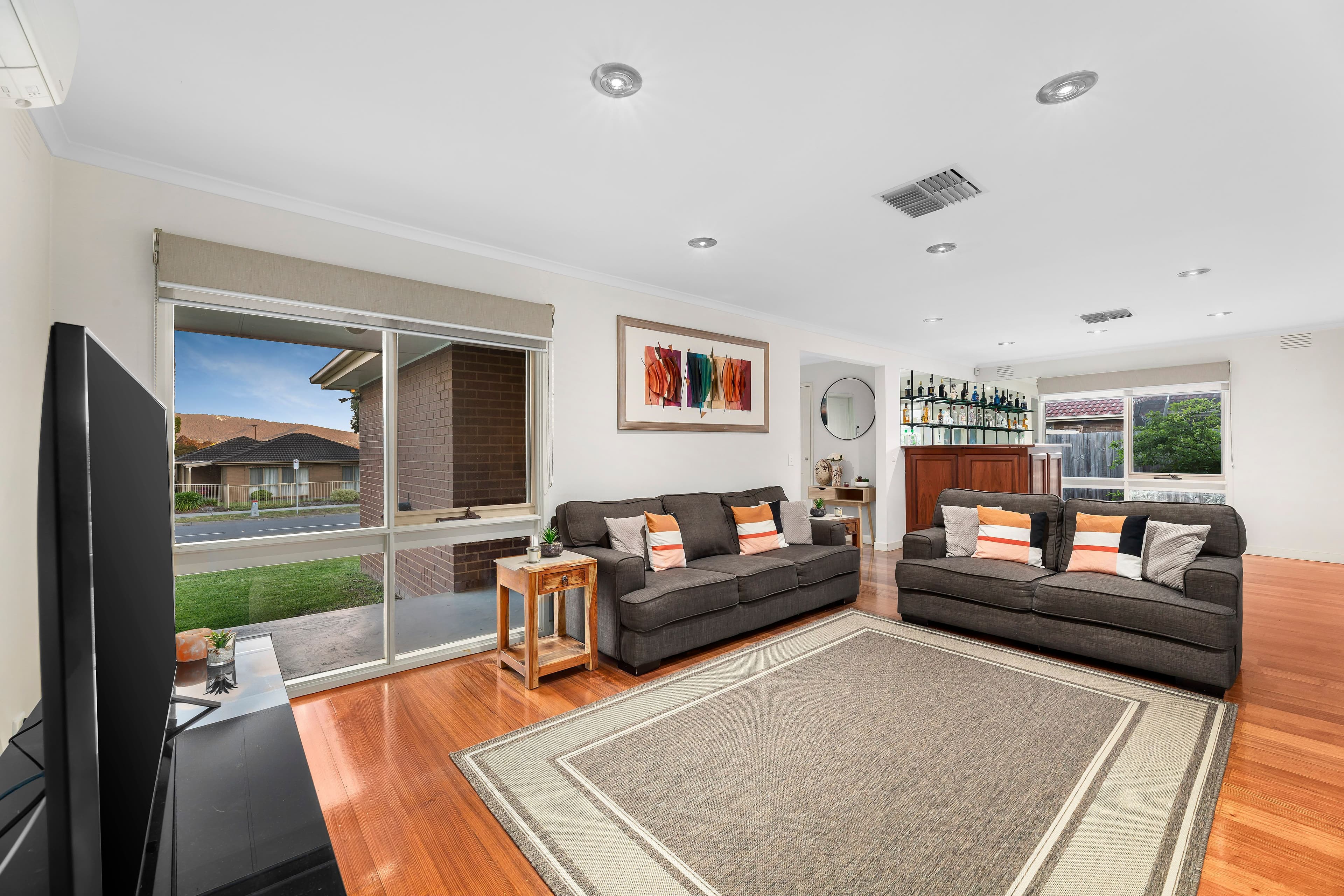 42 Birchfield Crescent, Wantirna VIC 3152, Wantirna - Thumbnail 2