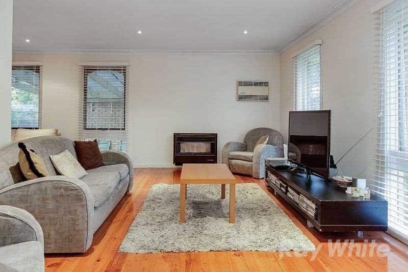 8 Denham Court, SCORESBY VIC 3179, Scoresby - Thumbnail 2