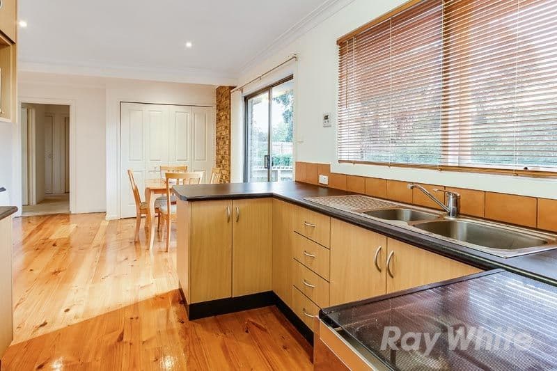 8 Denham Court, SCORESBY VIC 3179, Scoresby - Thumbnail 4