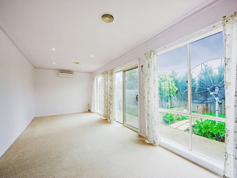 17 Retford Close, WERRIBEE VIC 3030, Werribee - Thumbnail 5