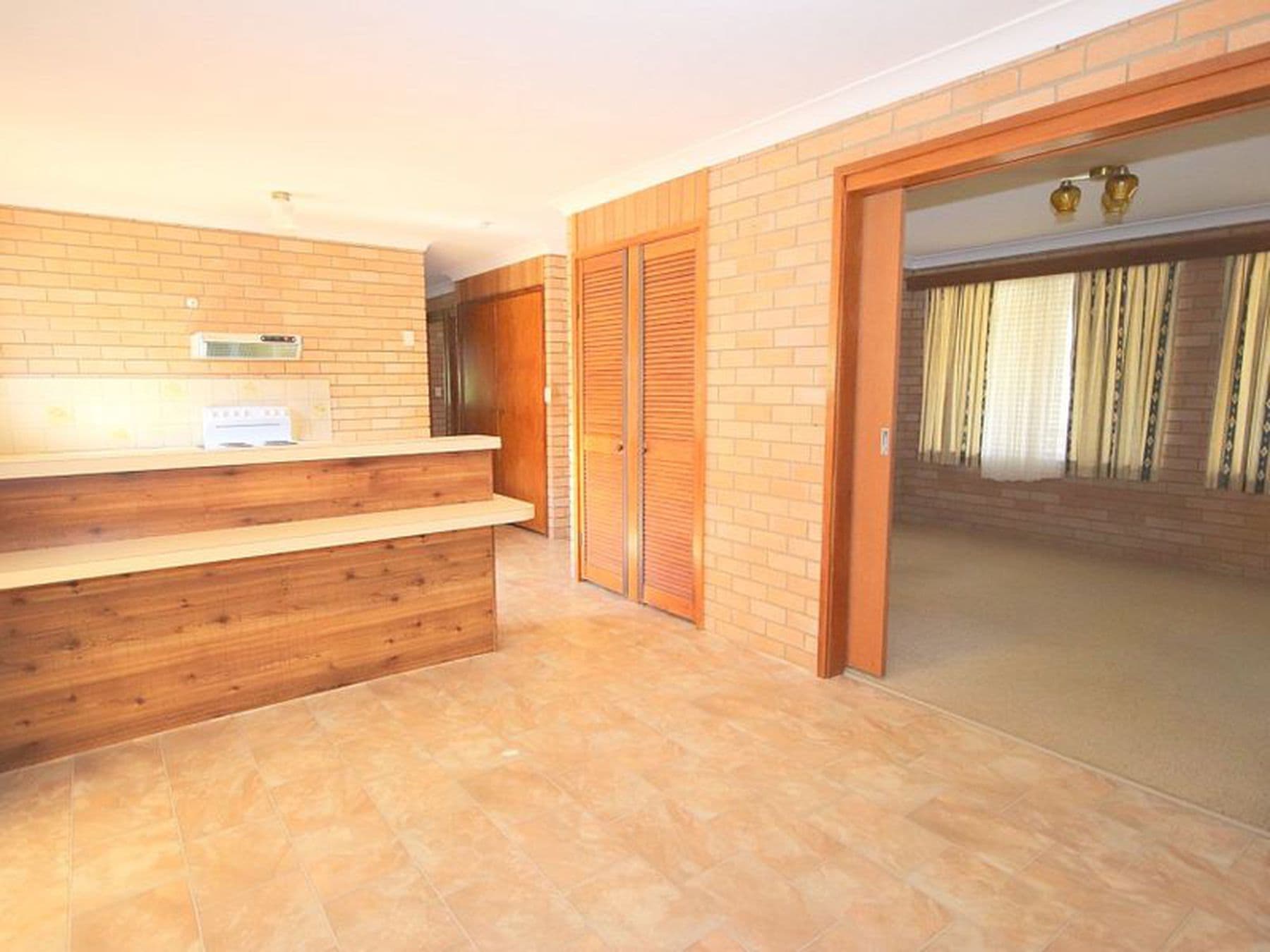 8 Willcocks  Avenue, Narooma, Narooma - Thumbnail 2