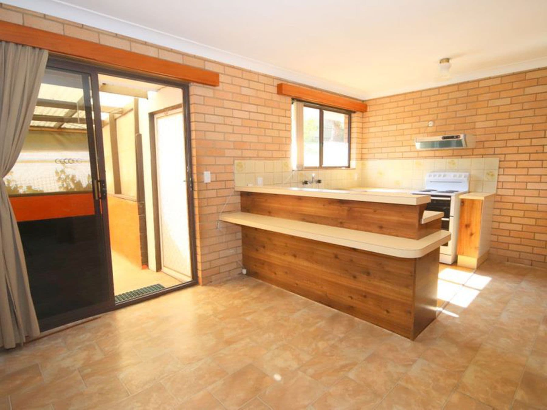 8 Willcocks  Avenue, Narooma, Narooma - Thumbnail 5