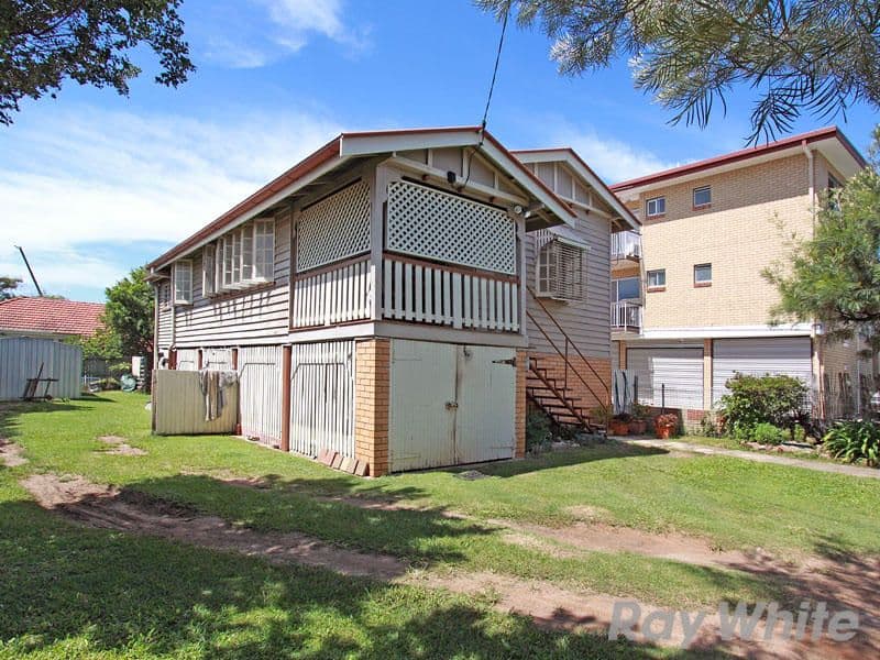 15 Lasseter Street, KEDRON QLD 4031, Kedron - Thumbnail 2