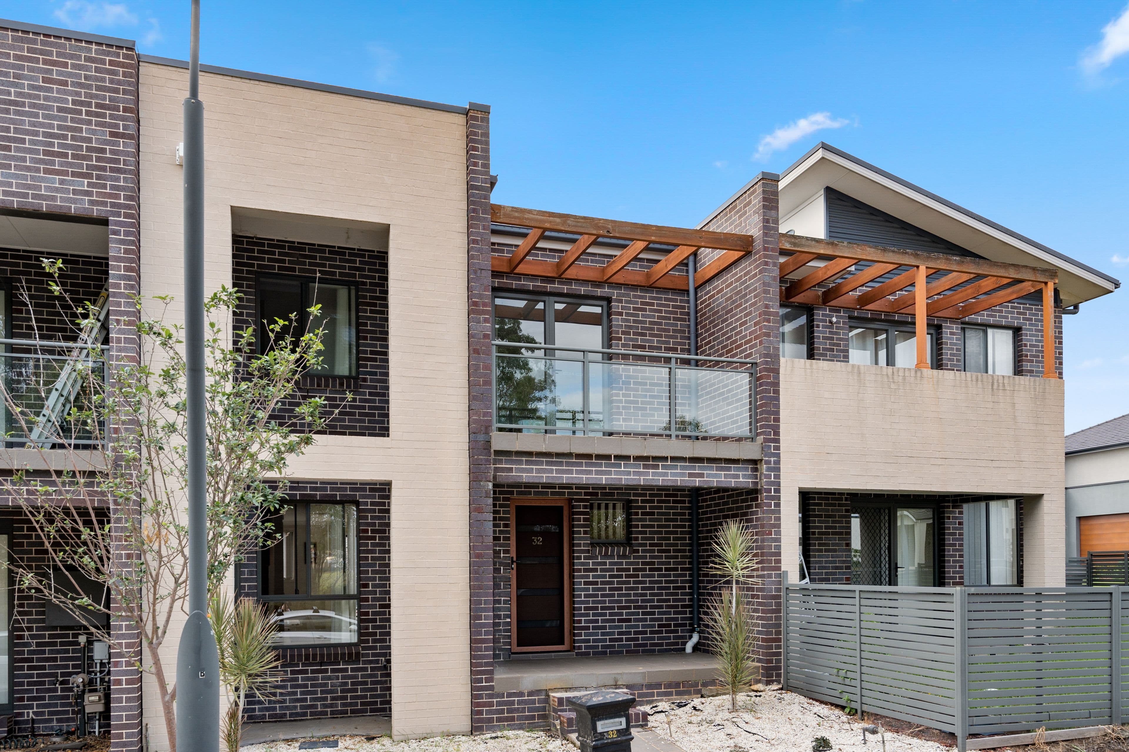 32 Onslow Gardens, Middleton Grange NSW 2171, Middleton Grange - Thumbnail 2