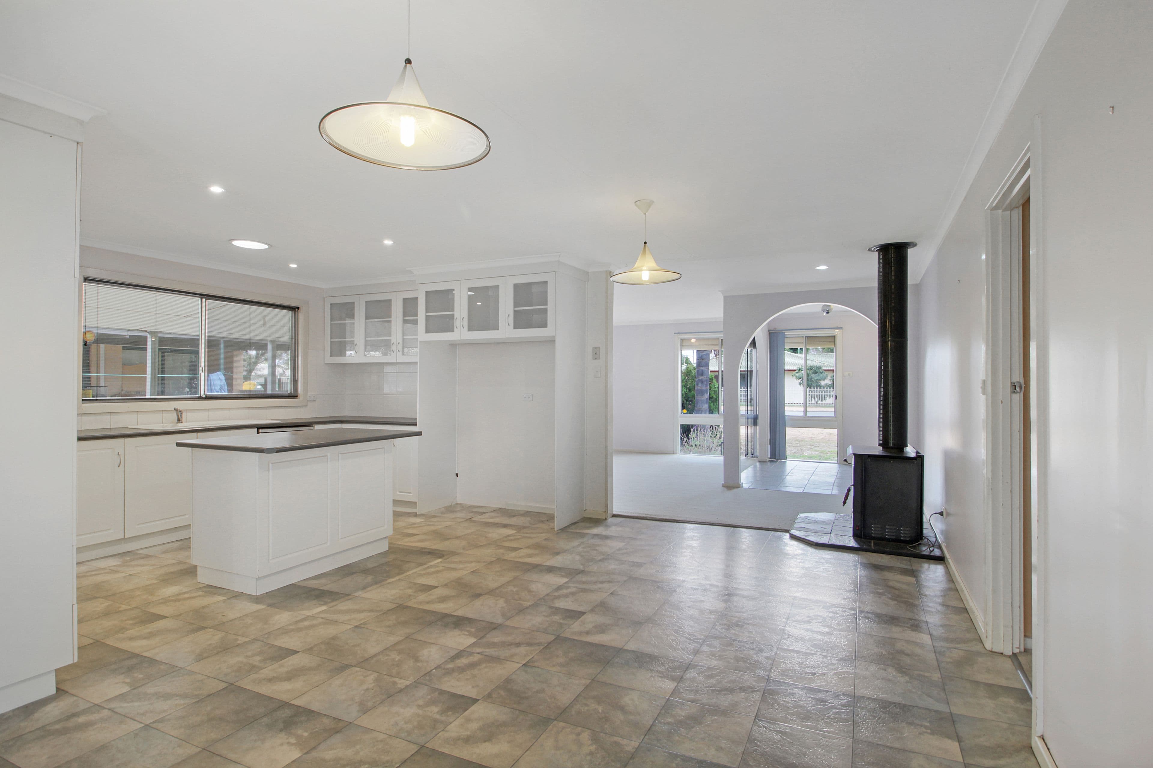 221 Twentyfirst Street, Renmark SA 5341, Renmark - Thumbnail 3