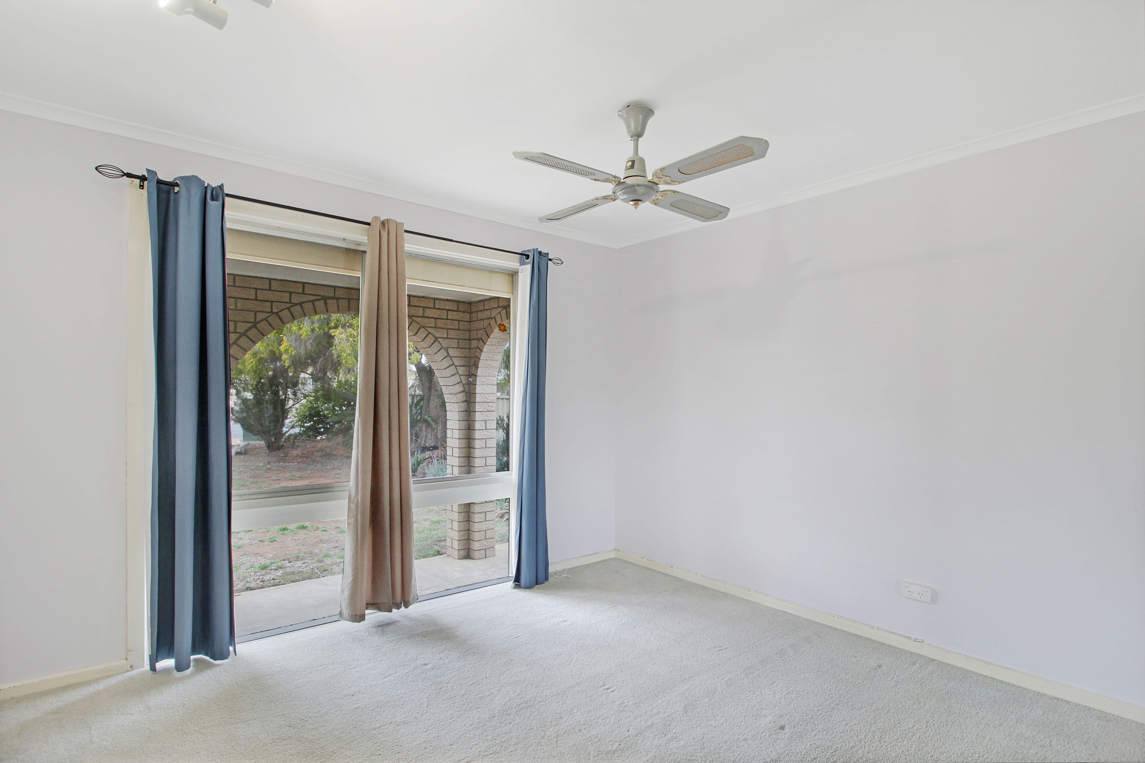 221 Twentyfirst Street, Renmark SA 5341, Renmark - Thumbnail 6
