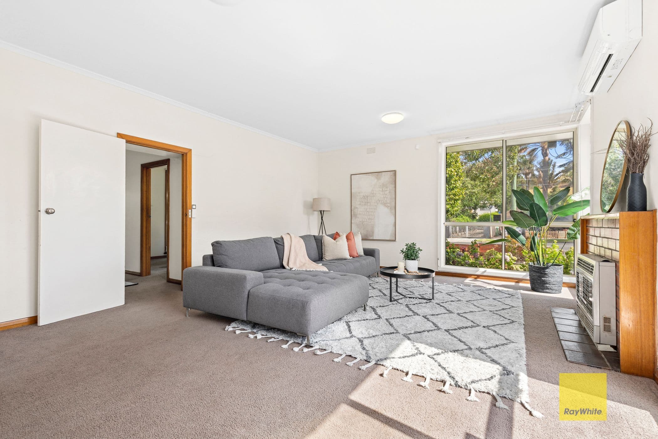 136 Barrabool Road, Highton VIC 3216, Highton - Thumbnail 4